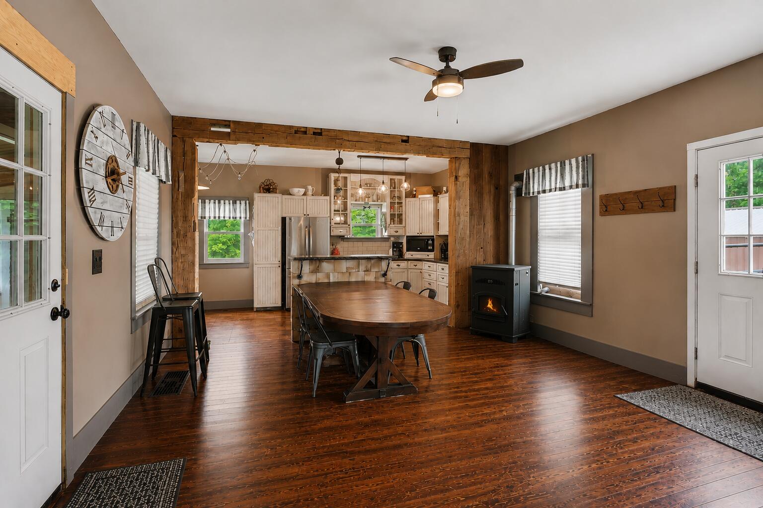 2904 125th Avenue Property Photo 4
