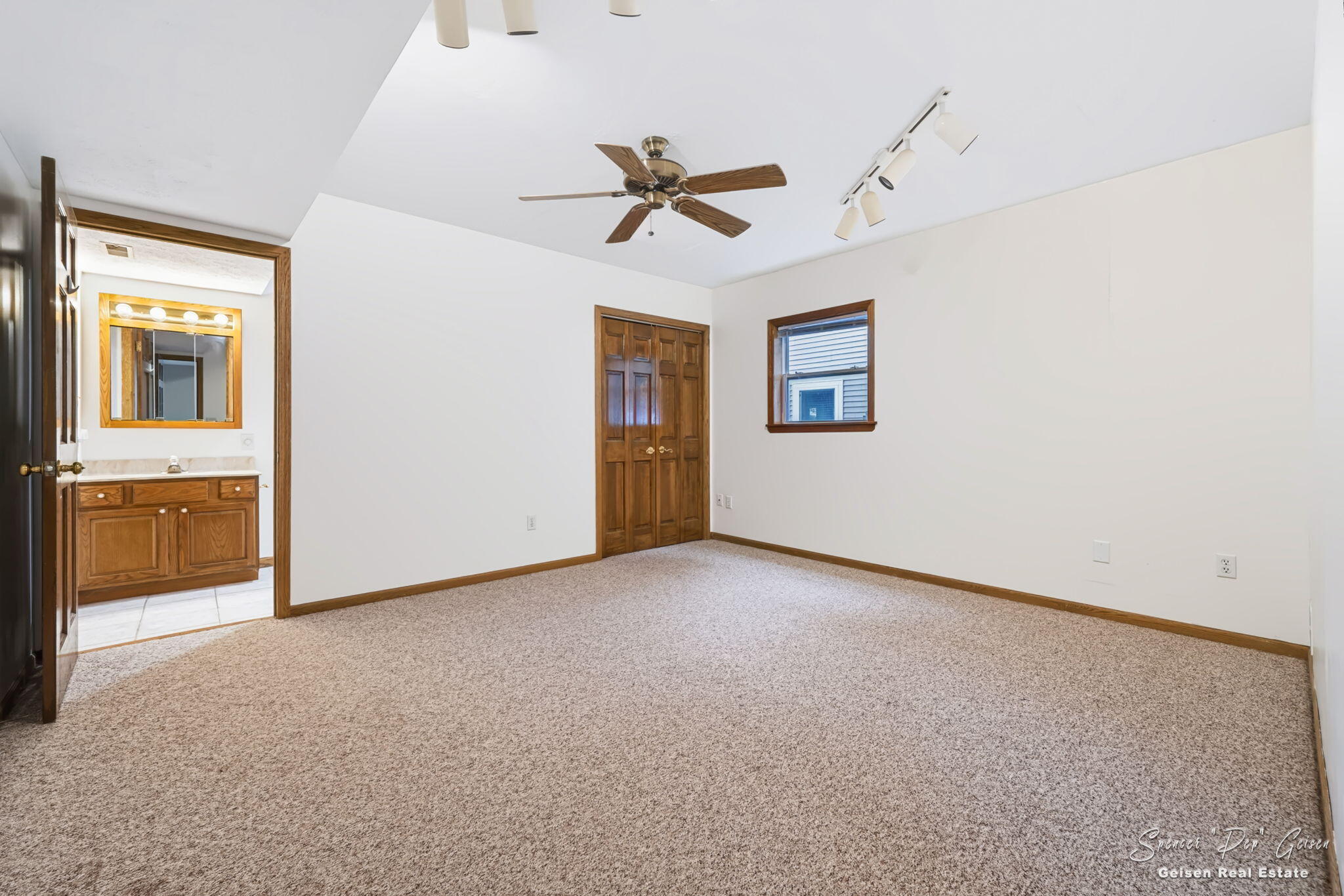 8601 Hidden Trail Property Photo 21