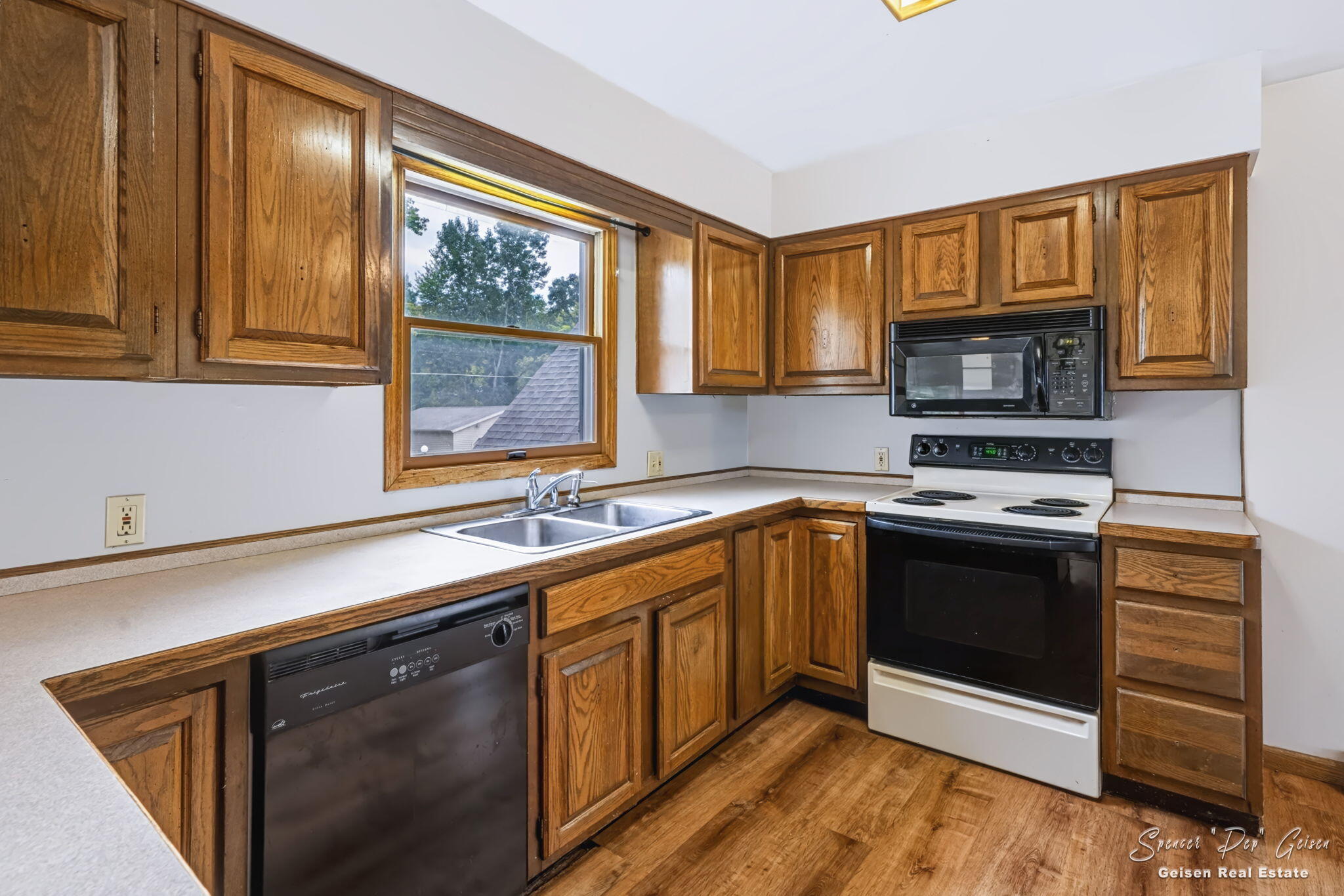 8601 Hidden Trail Property Photo 43