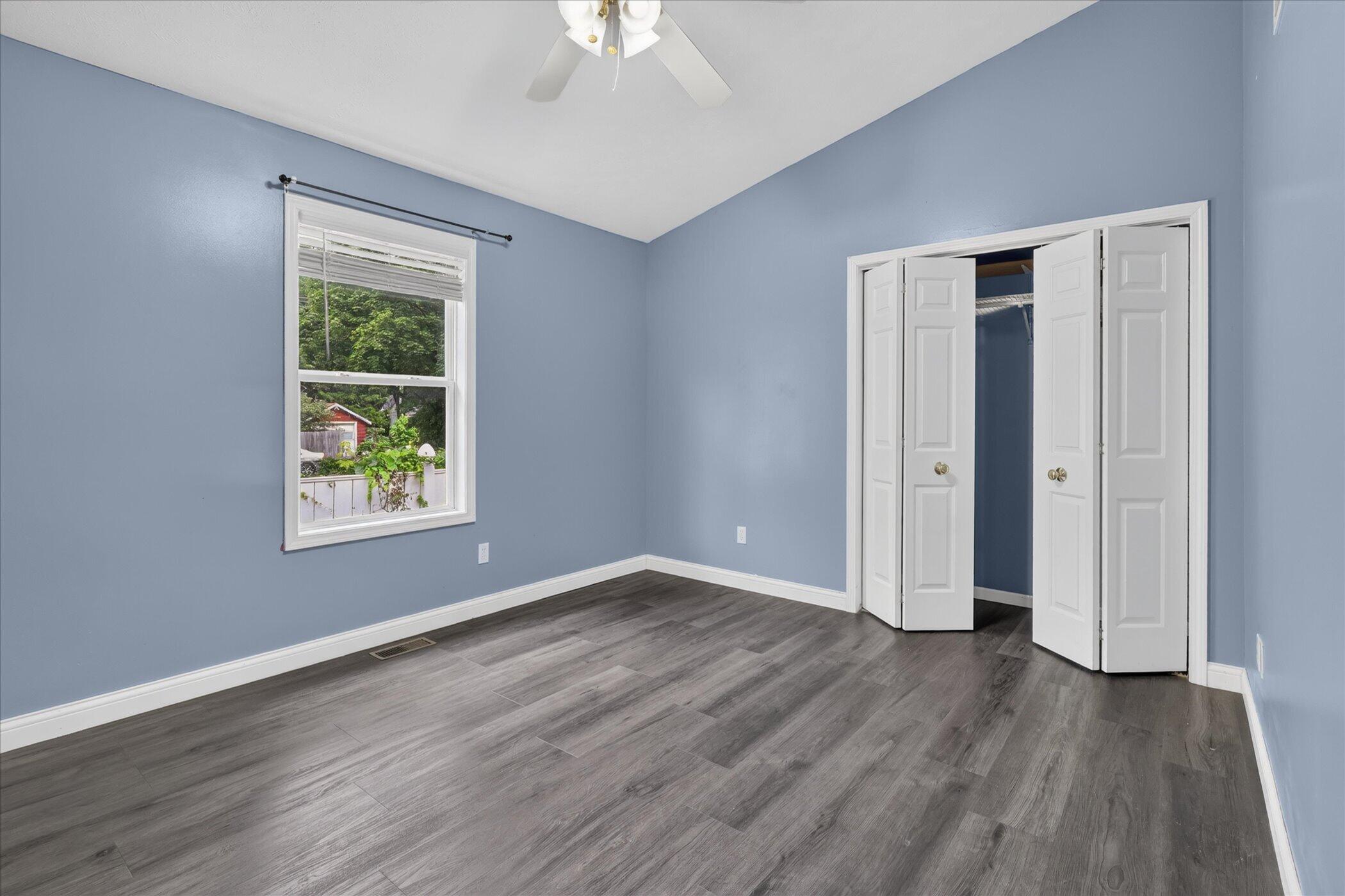1105 Hazen Street Se Property Photo 15