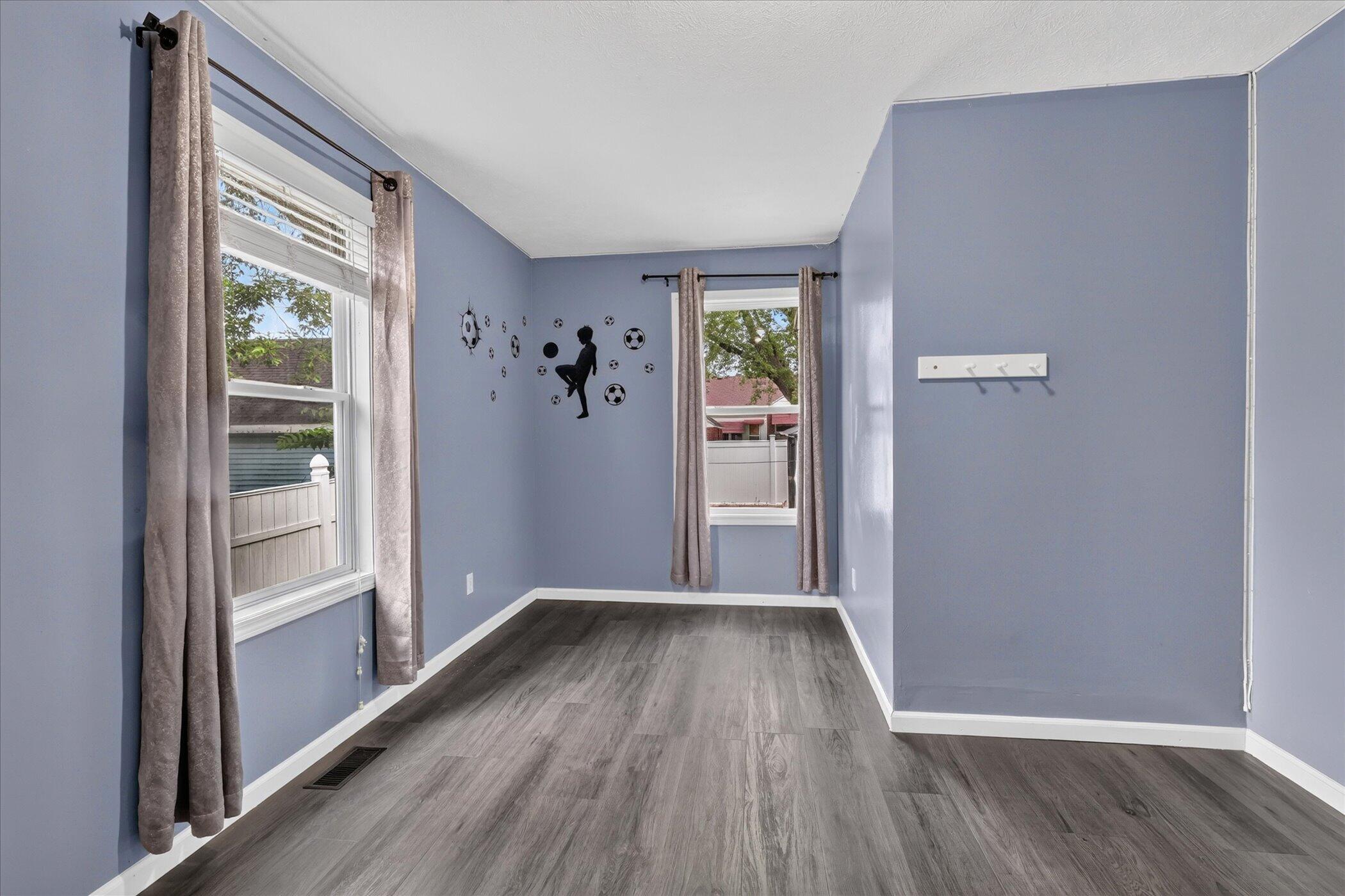 1105 Hazen Street Se Property Photo 19