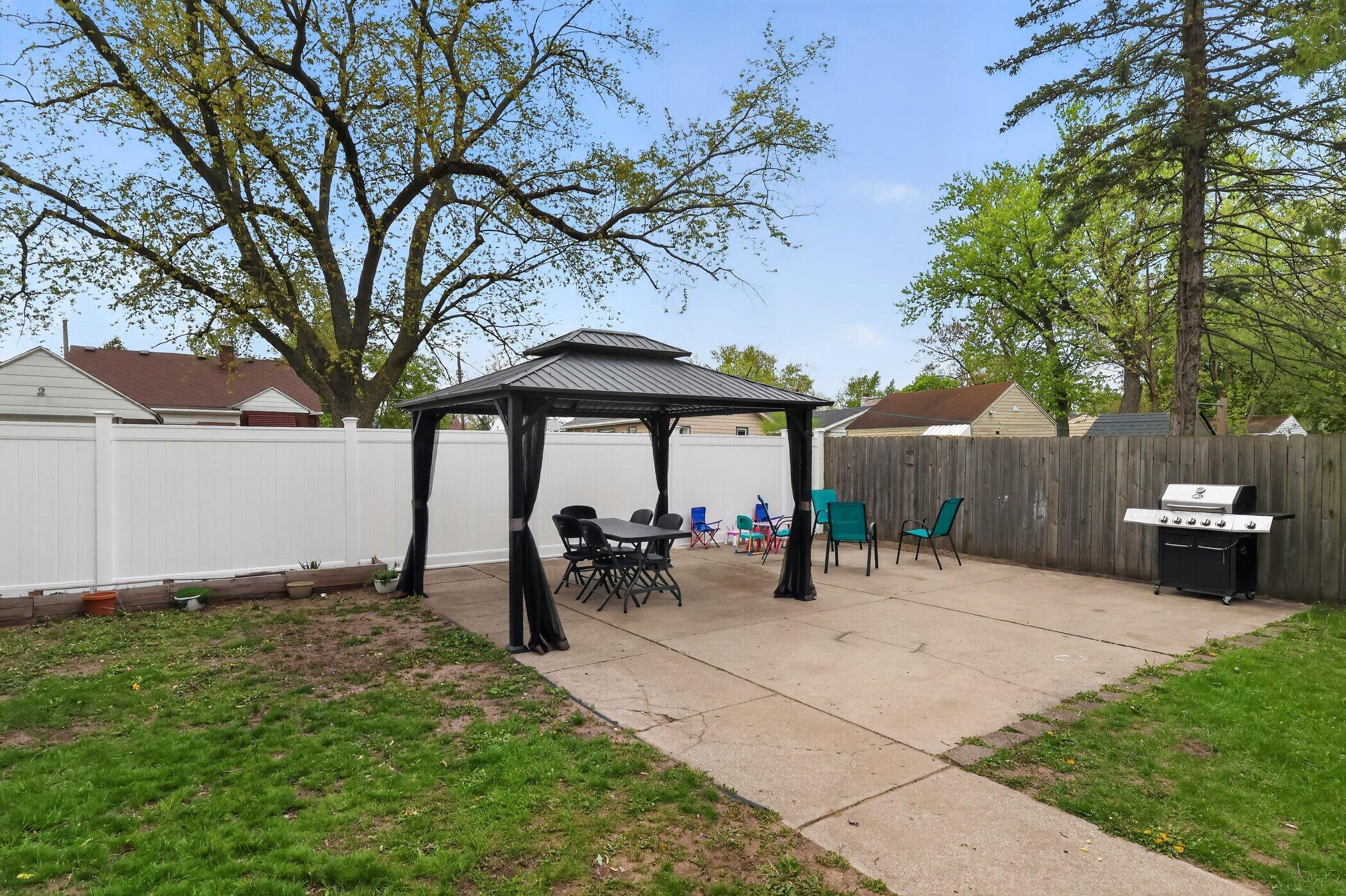 1105 Hazen Street Se Property Photo 38