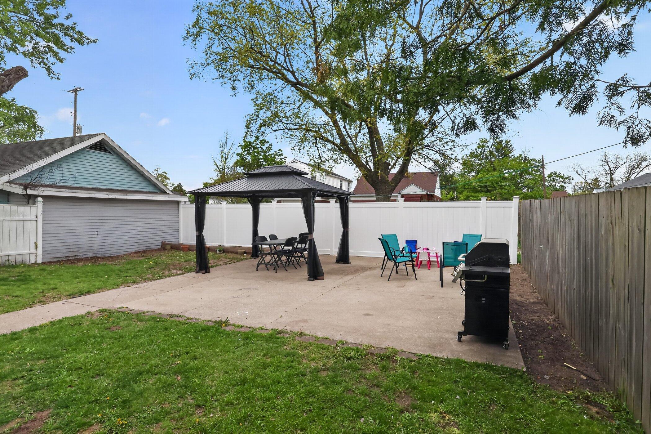 1105 Hazen Street Se Property Photo 39