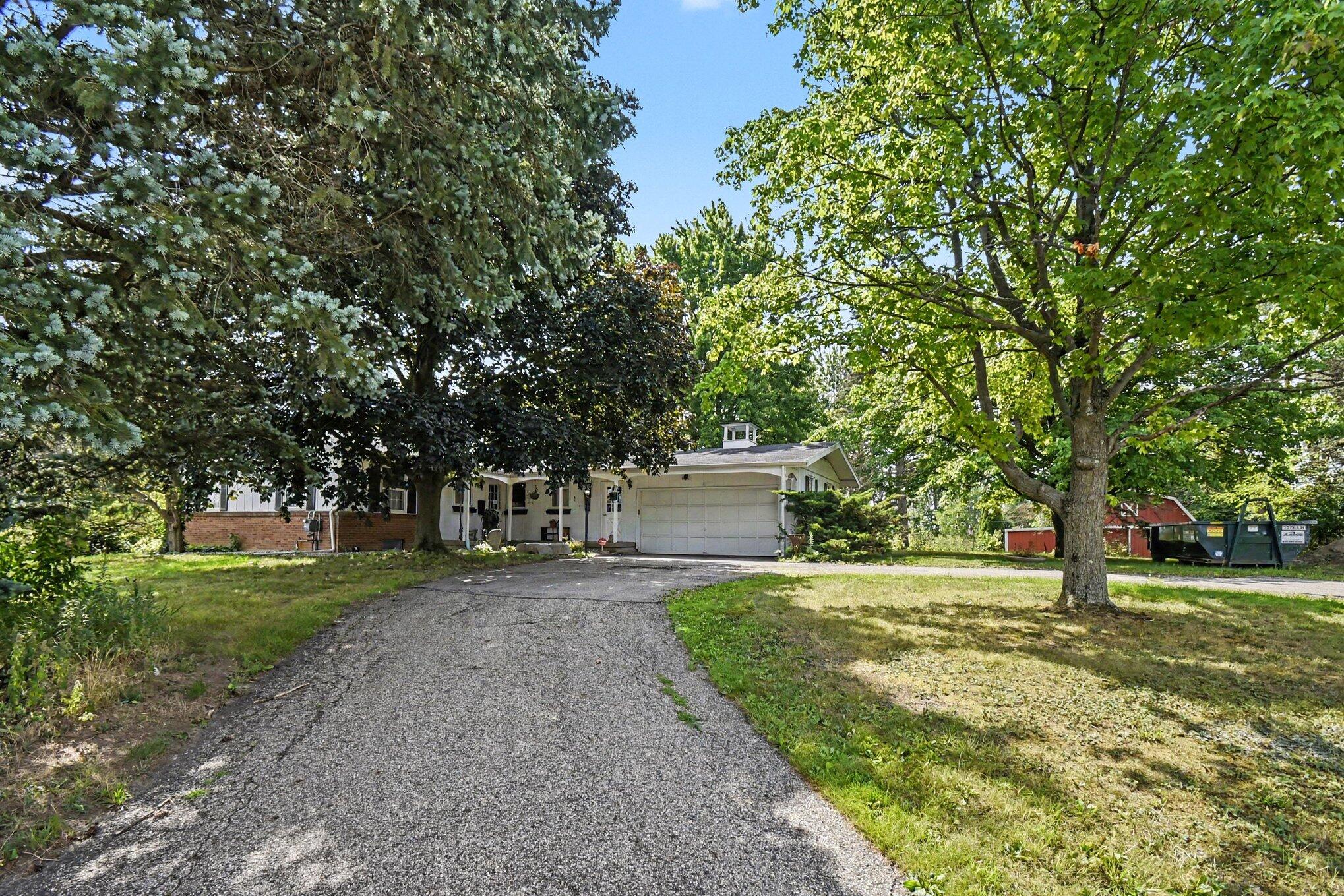 5124 60th Street Se Property Photo 2