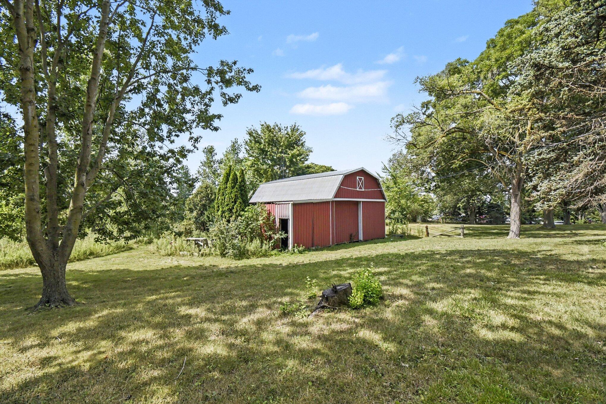 5124 60th Street Se Property Photo 4