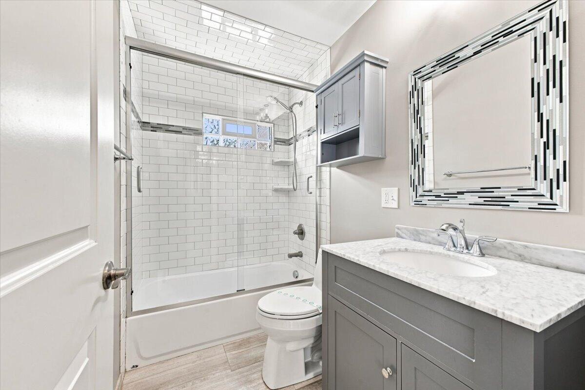 815 S Marias Avenue Property Photo 6