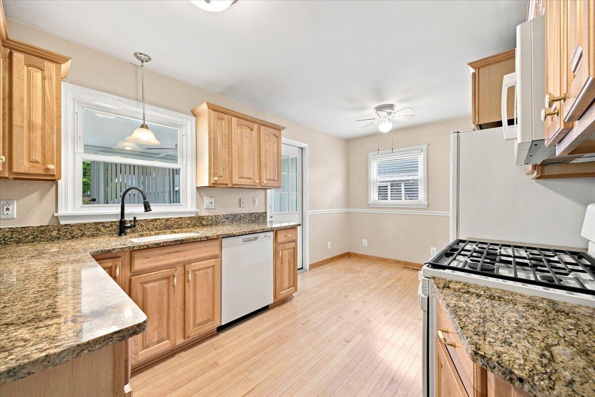 815 S Marias Avenue Property Photo 8