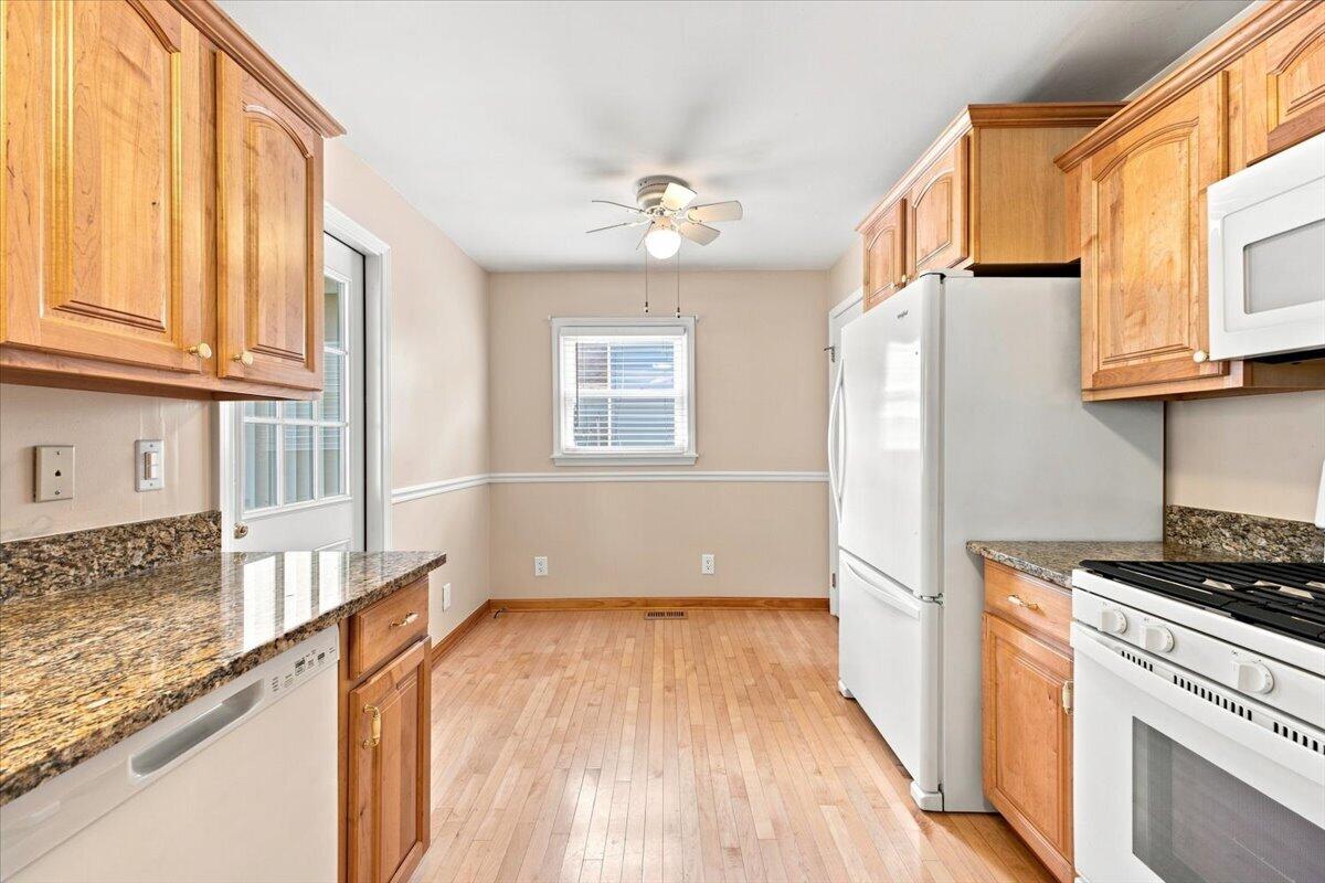 815 S Marias Avenue Property Photo 9