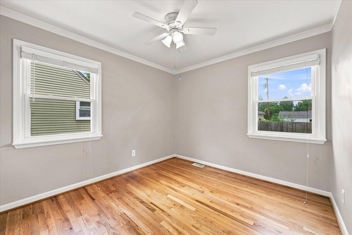 815 S Marias Avenue Property Photo 13