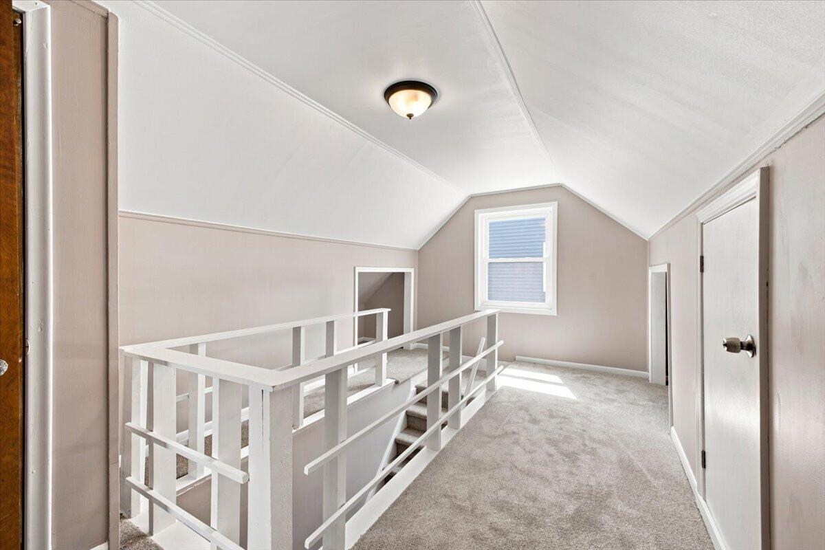 815 S Marias Avenue Property Photo 17