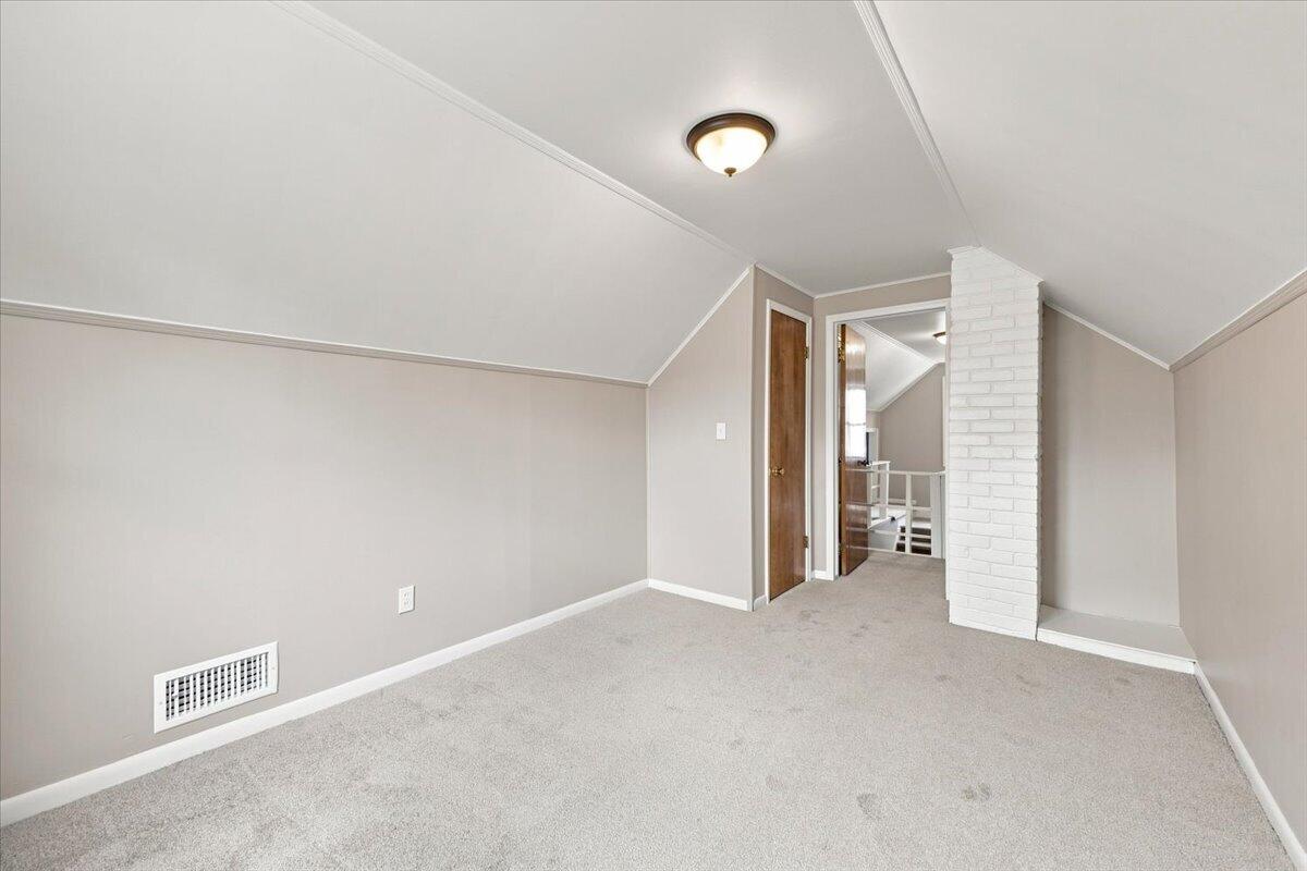 815 S Marias Avenue Property Photo 19