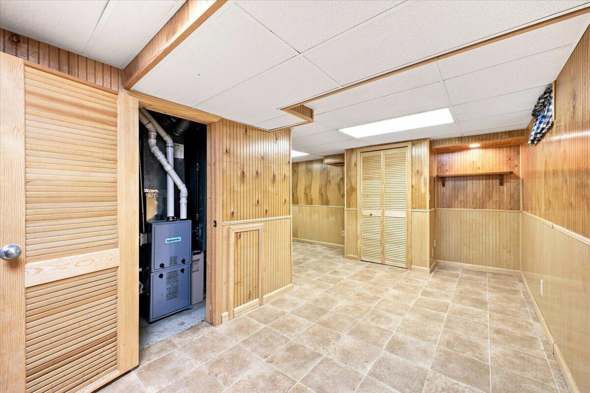 815 S Marias Avenue Property Photo 20