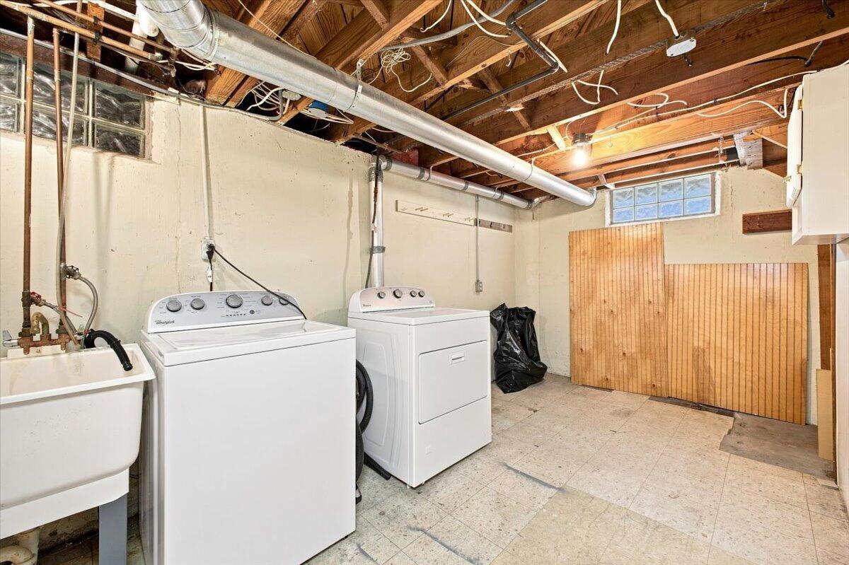 815 S Marias Avenue Property Photo 24