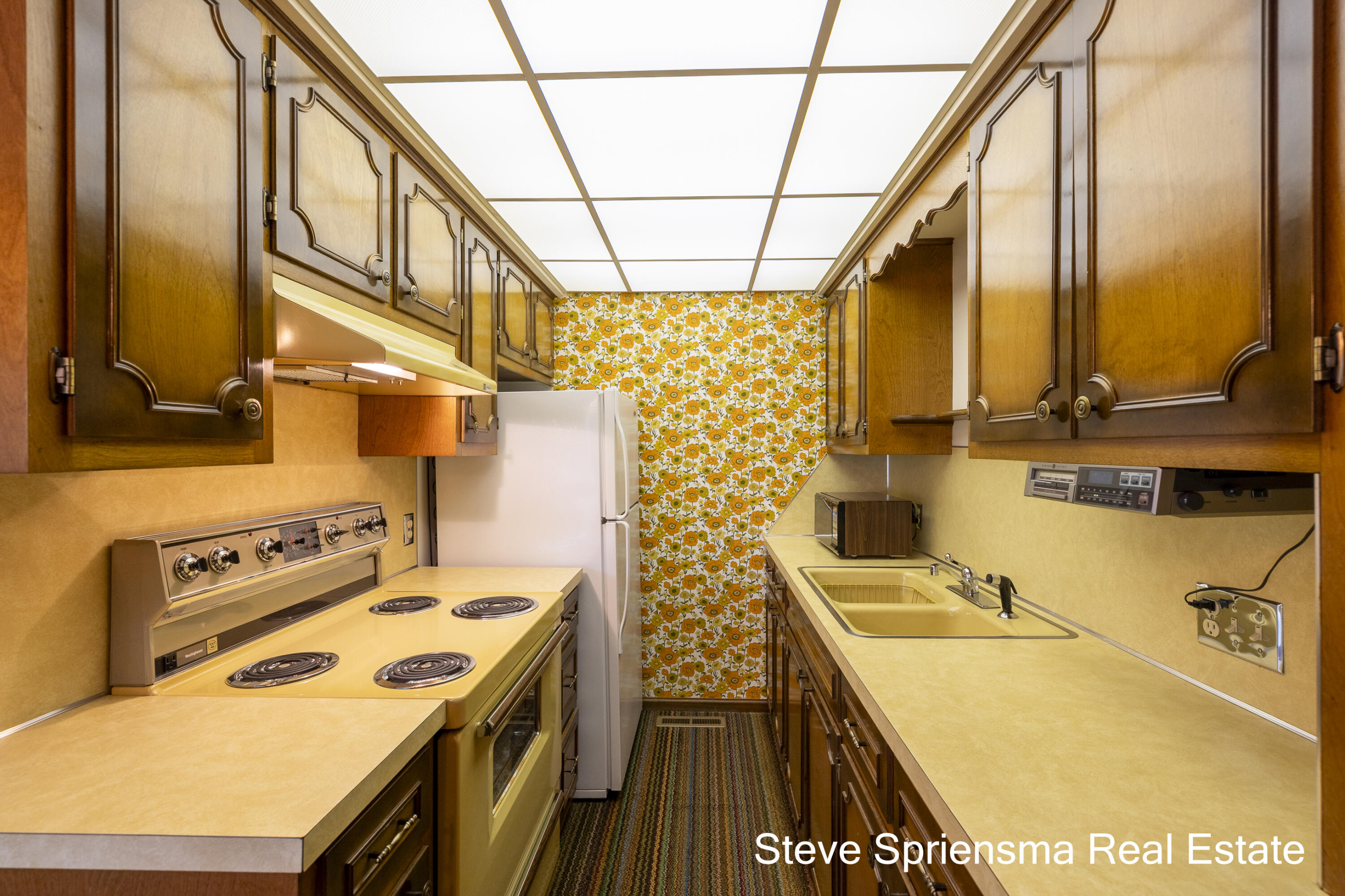 627 Carriage Lane Property Photo 10