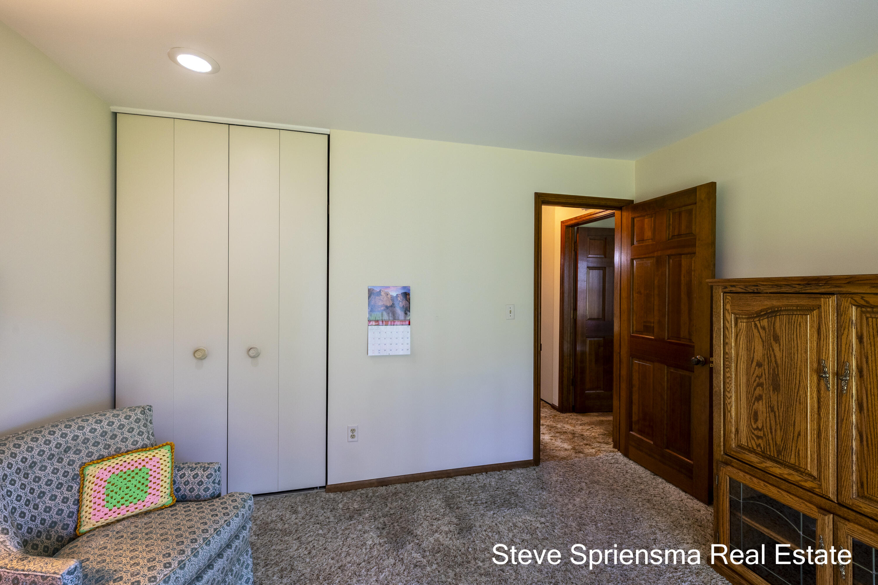 627 Carriage Lane Property Photo 17