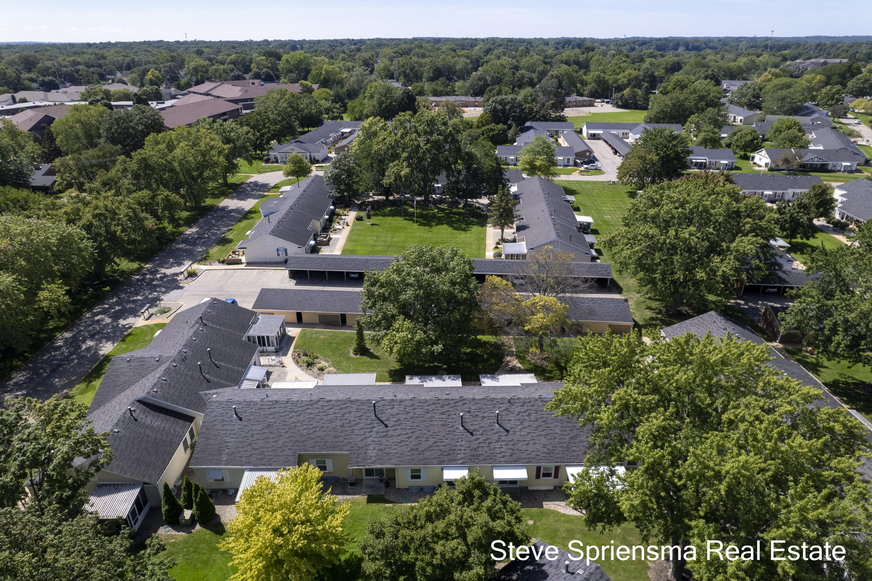 627 Carriage Lane Property Photo 25