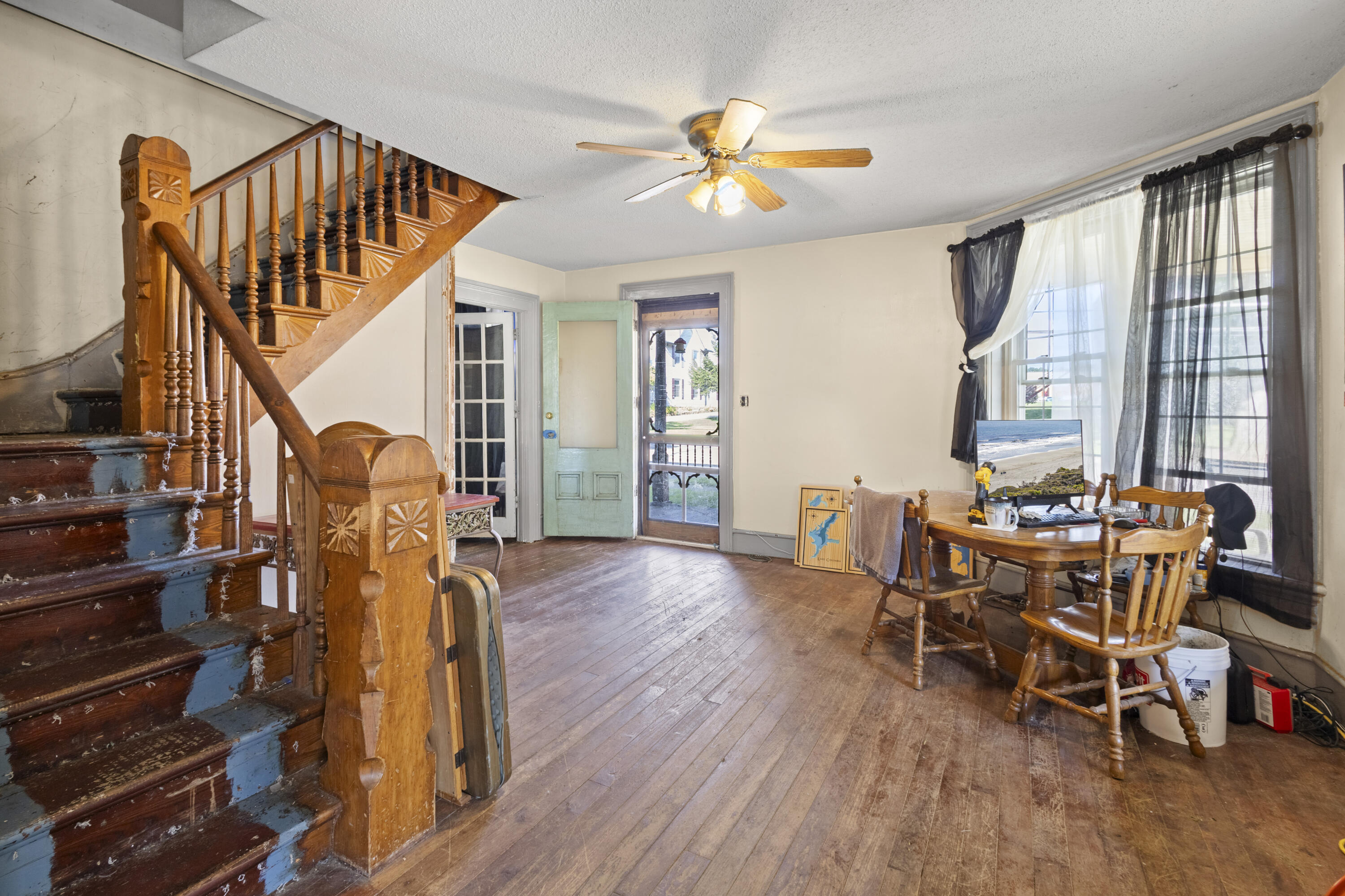 216 N Chicago Street Property Photo 6
