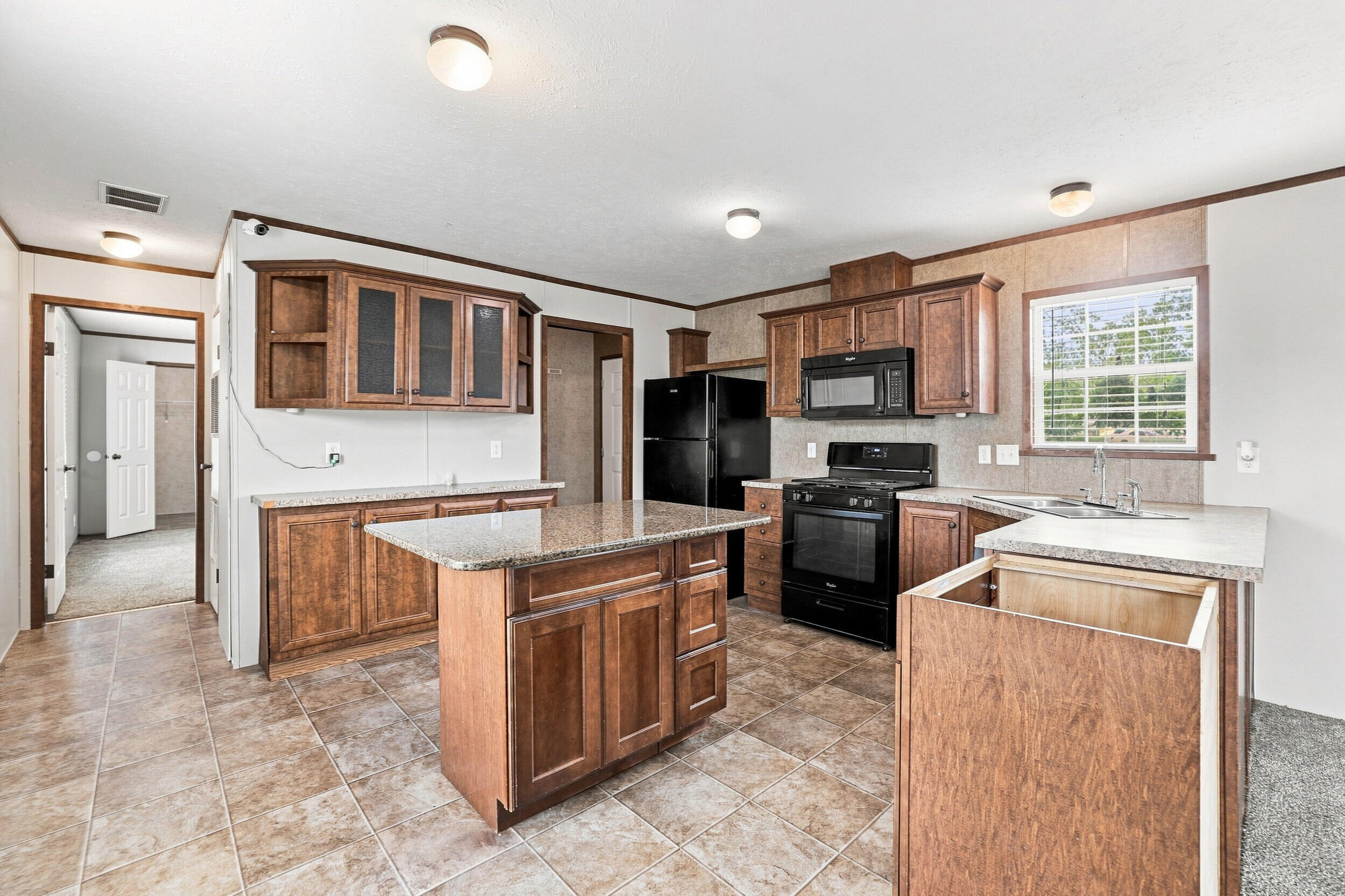 1301 Shadowridge Drive Property Photo 11