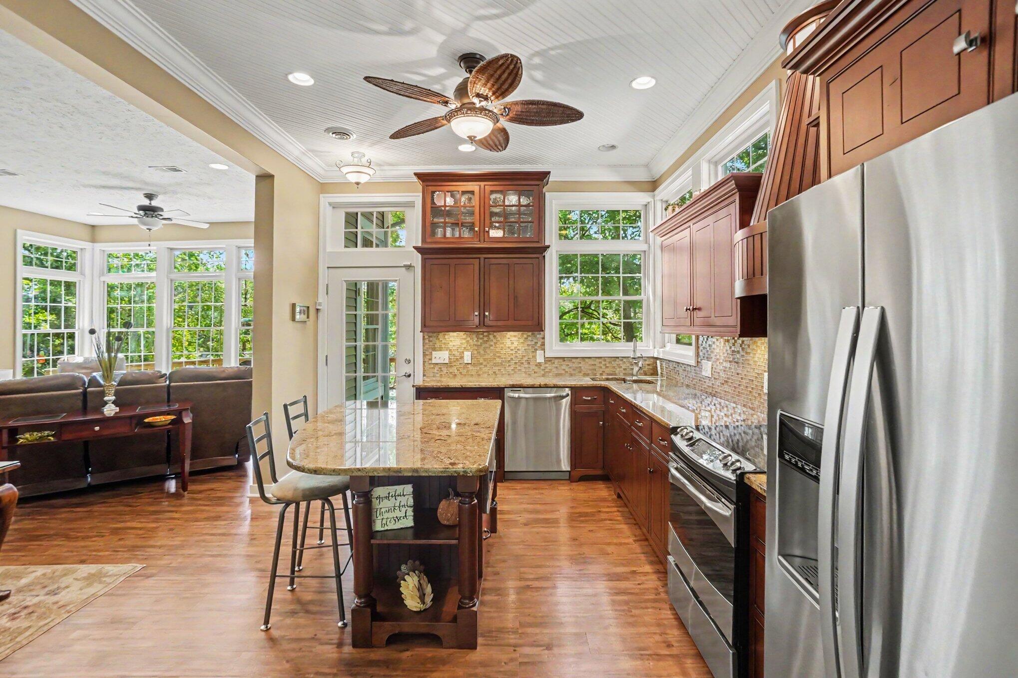 9893 N Aqua Drive Property Photo 7