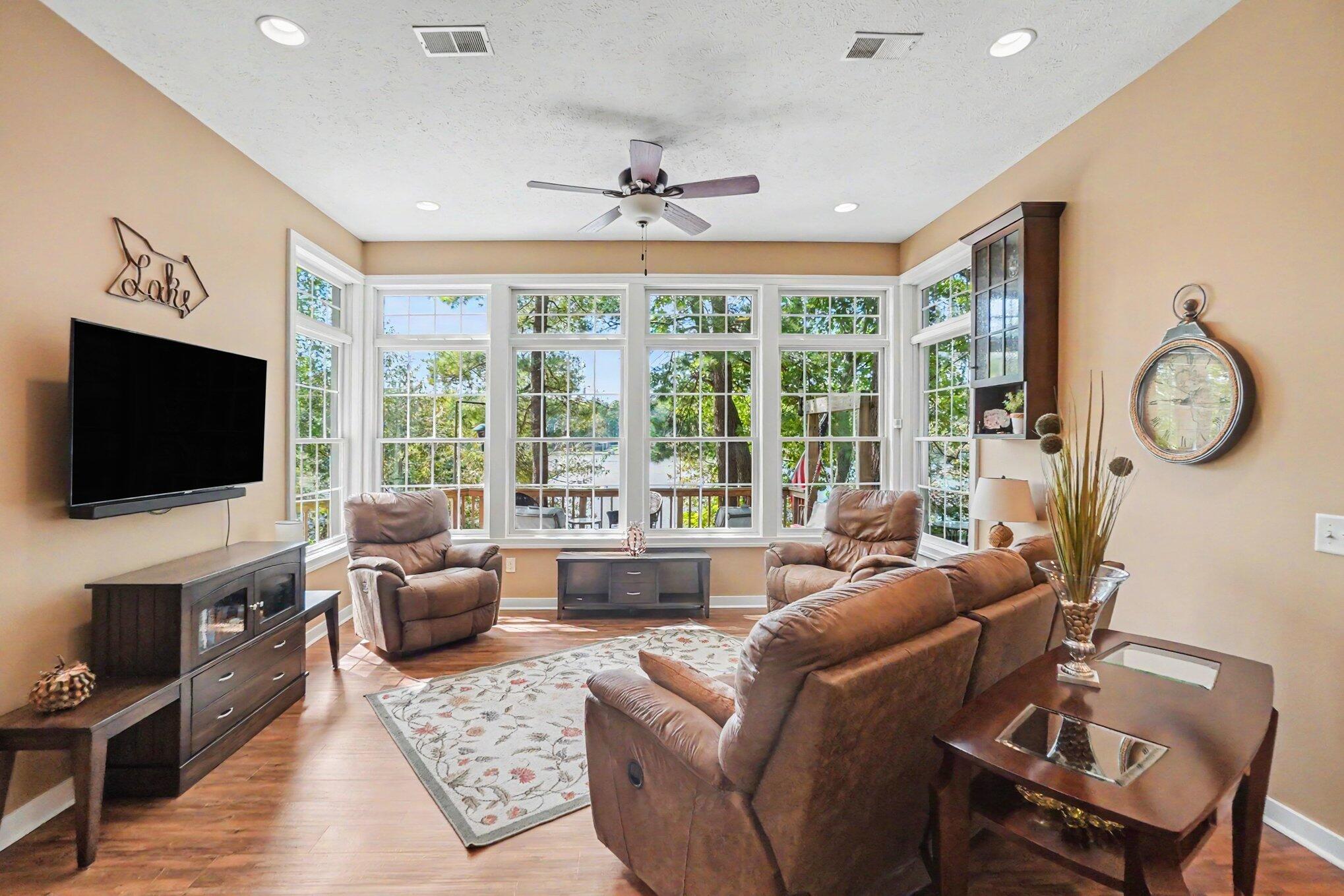 9893 N Aqua Drive Property Photo 11