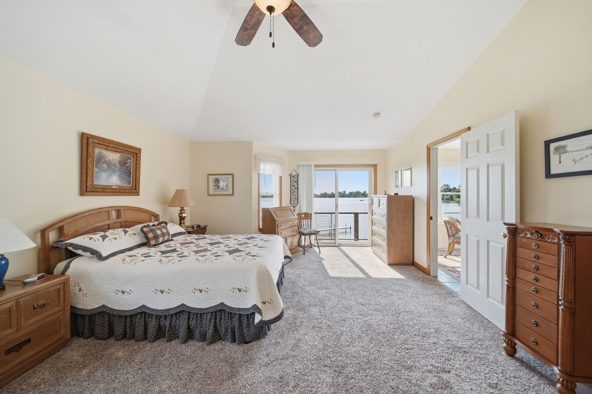 7601 Stonehedge Drive Property Photo 18
