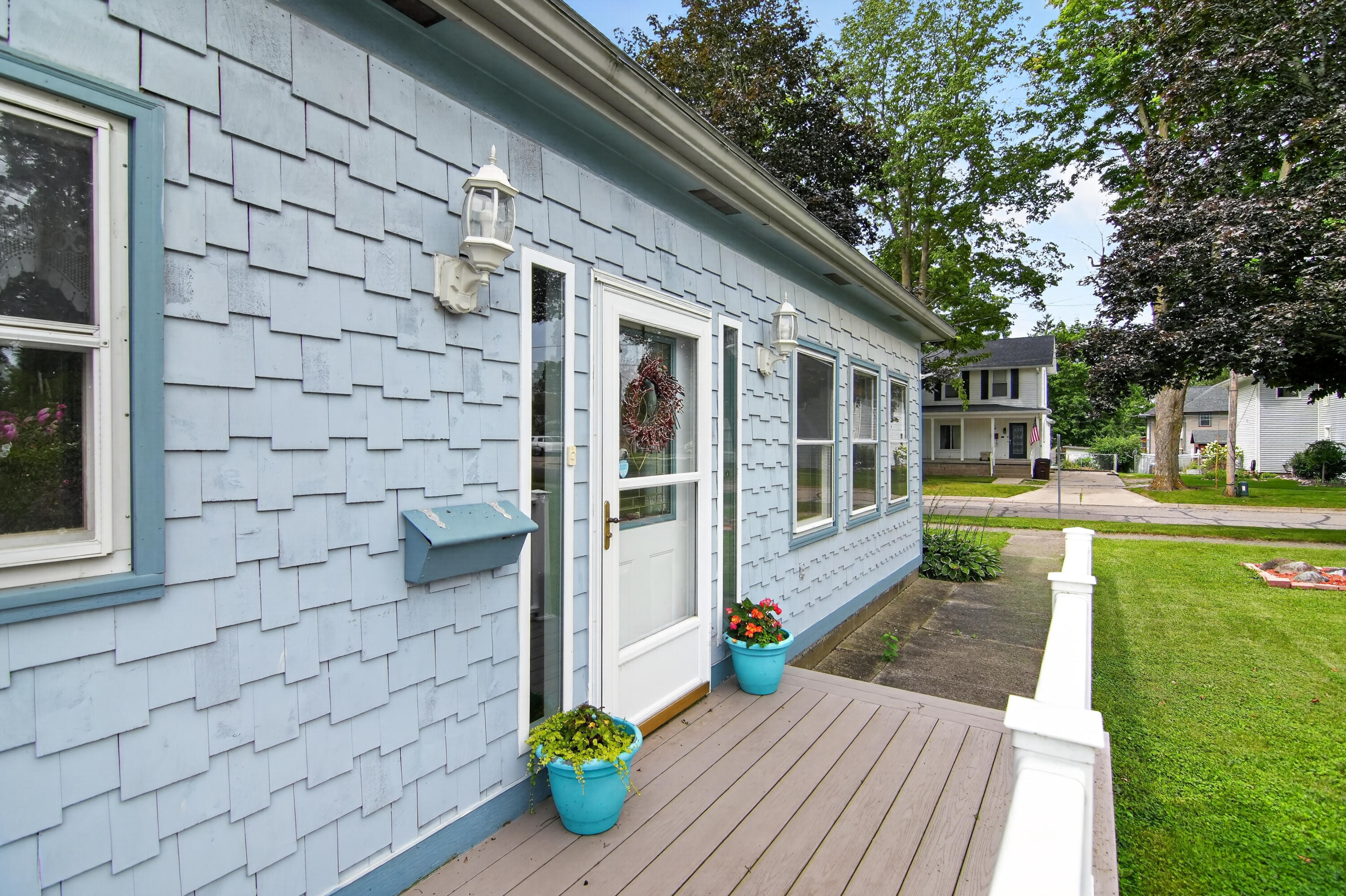 507 Grove Street Property Photo 57