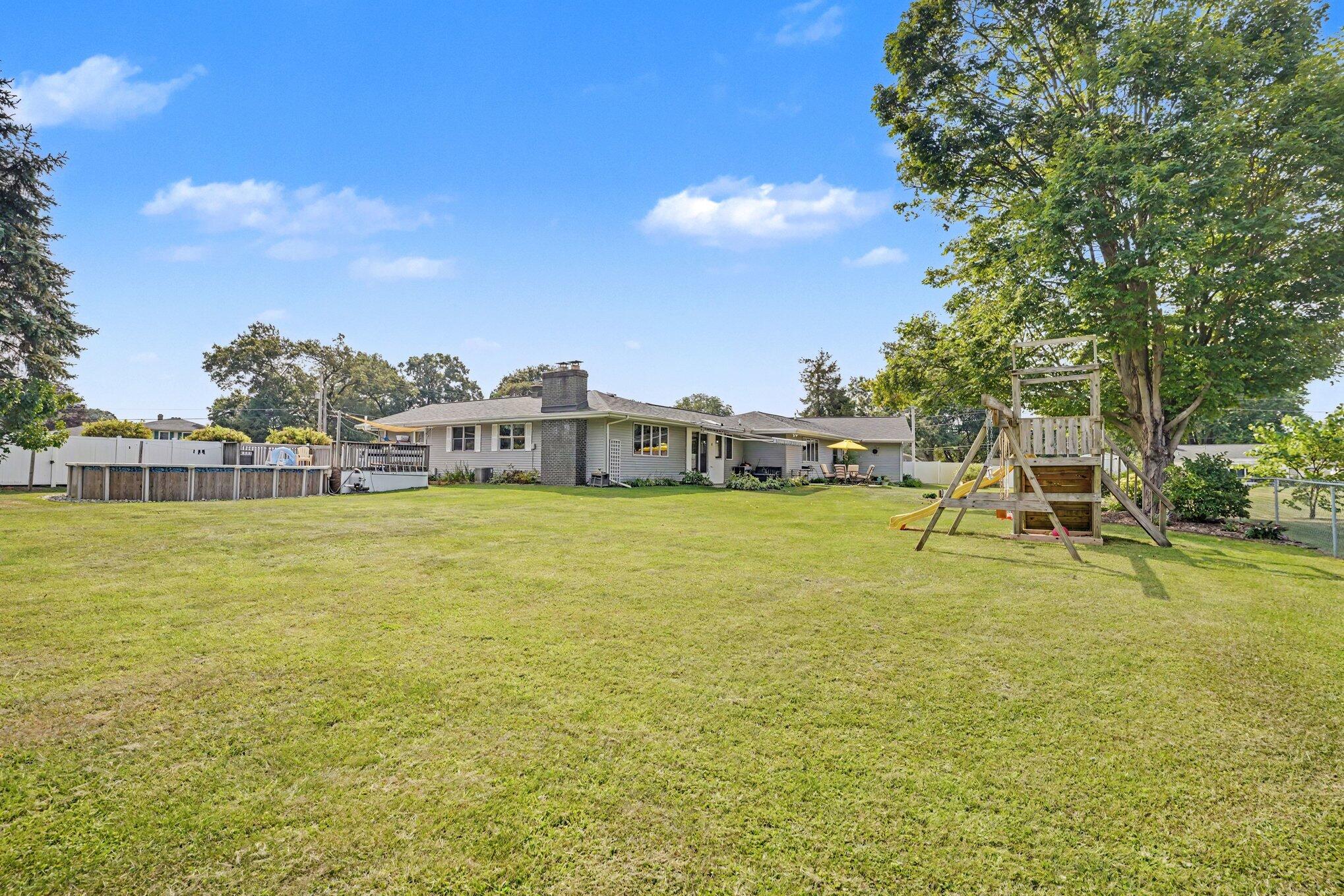 12996 Bayview Drive Property Photo 35