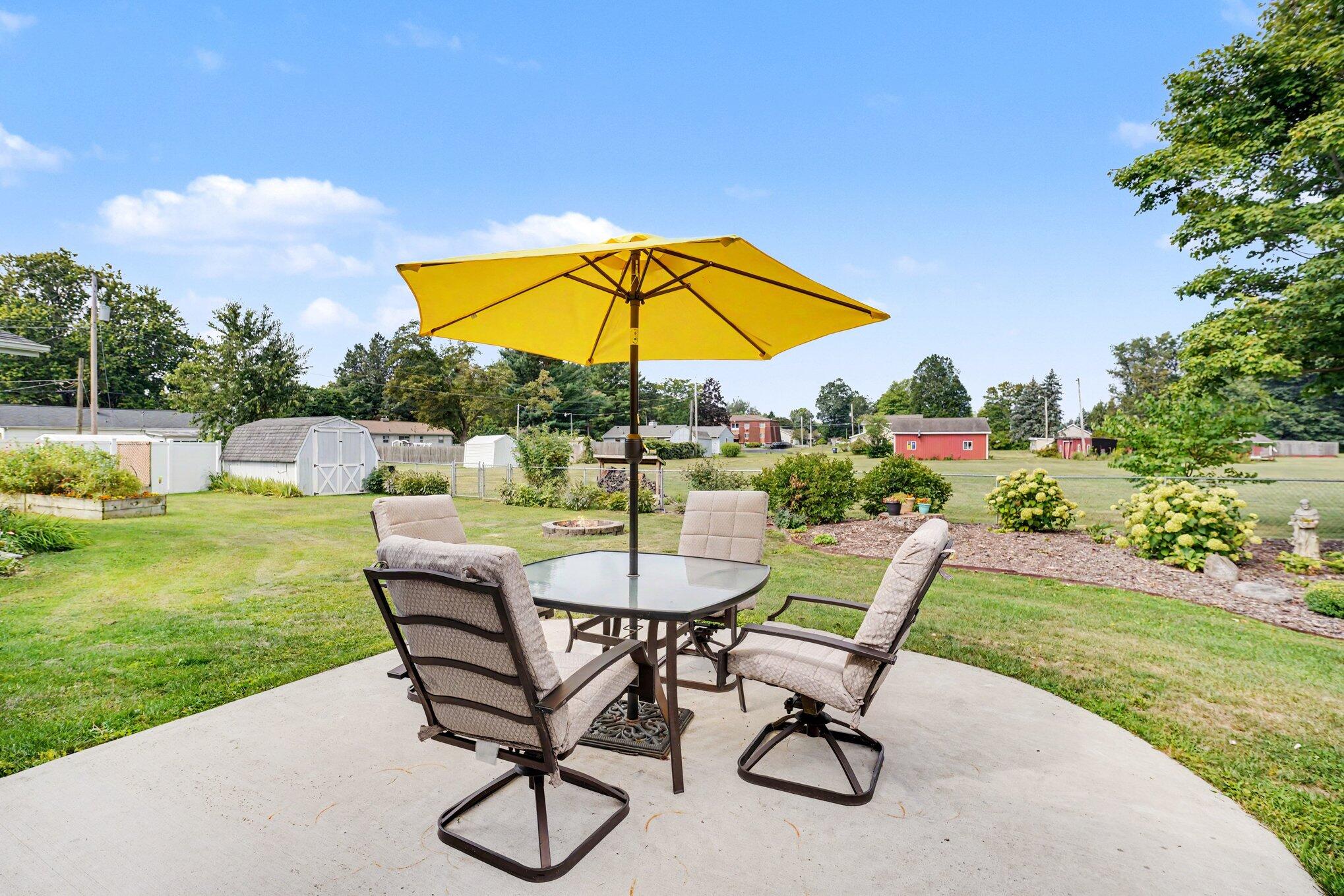 12996 Bayview Drive Property Photo 39