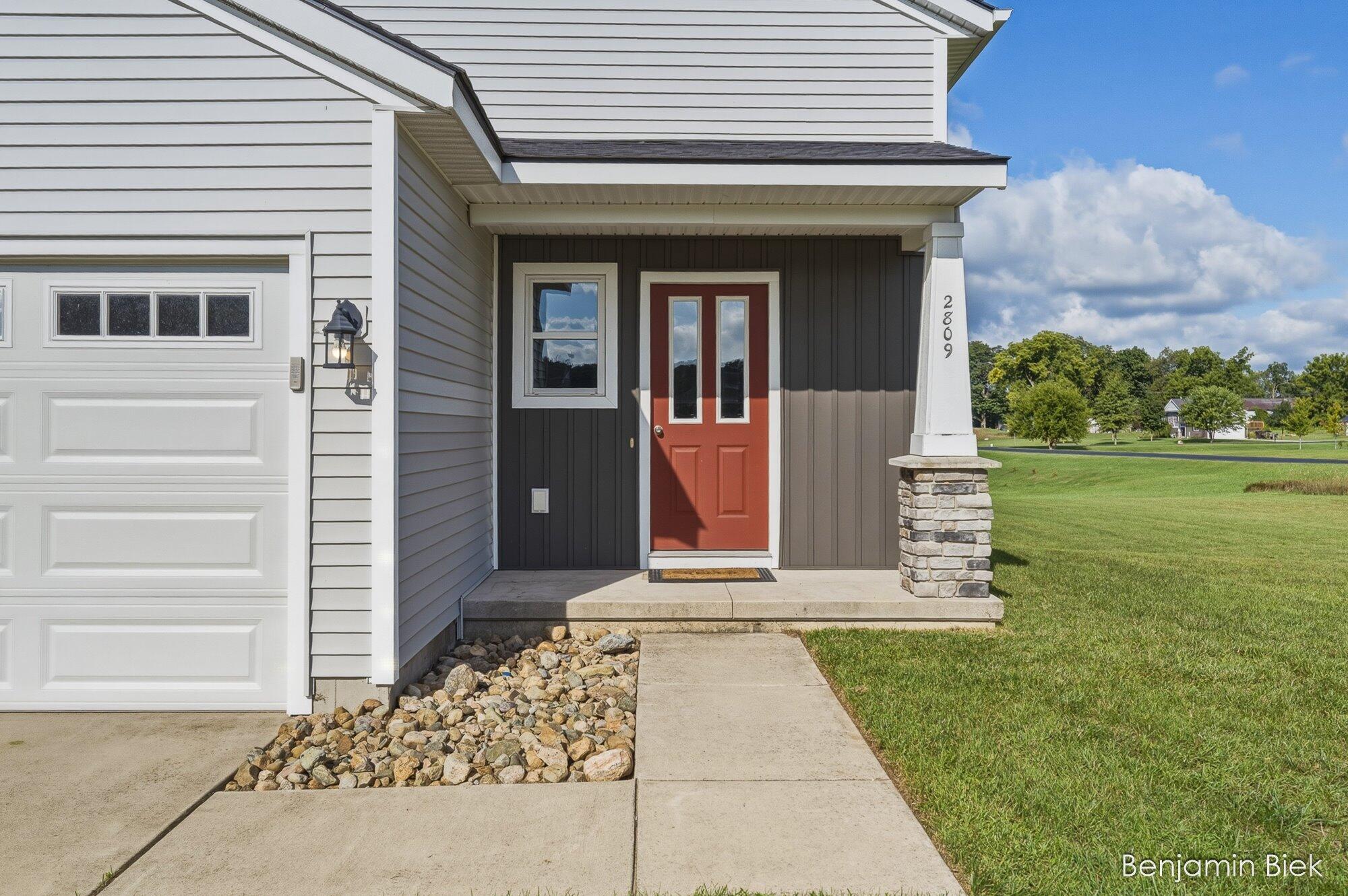 2809 Ivy Lane Property Photo 4