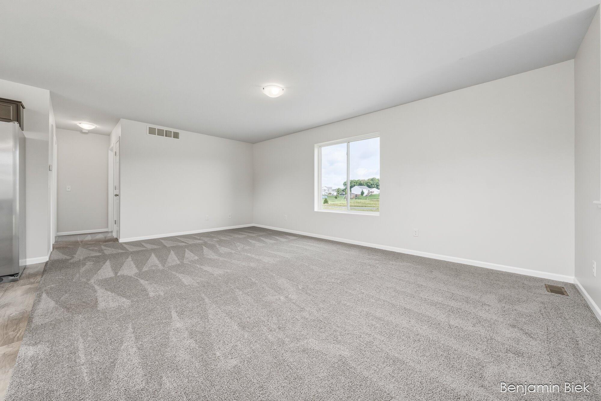 2809 Ivy Lane Property Photo 8