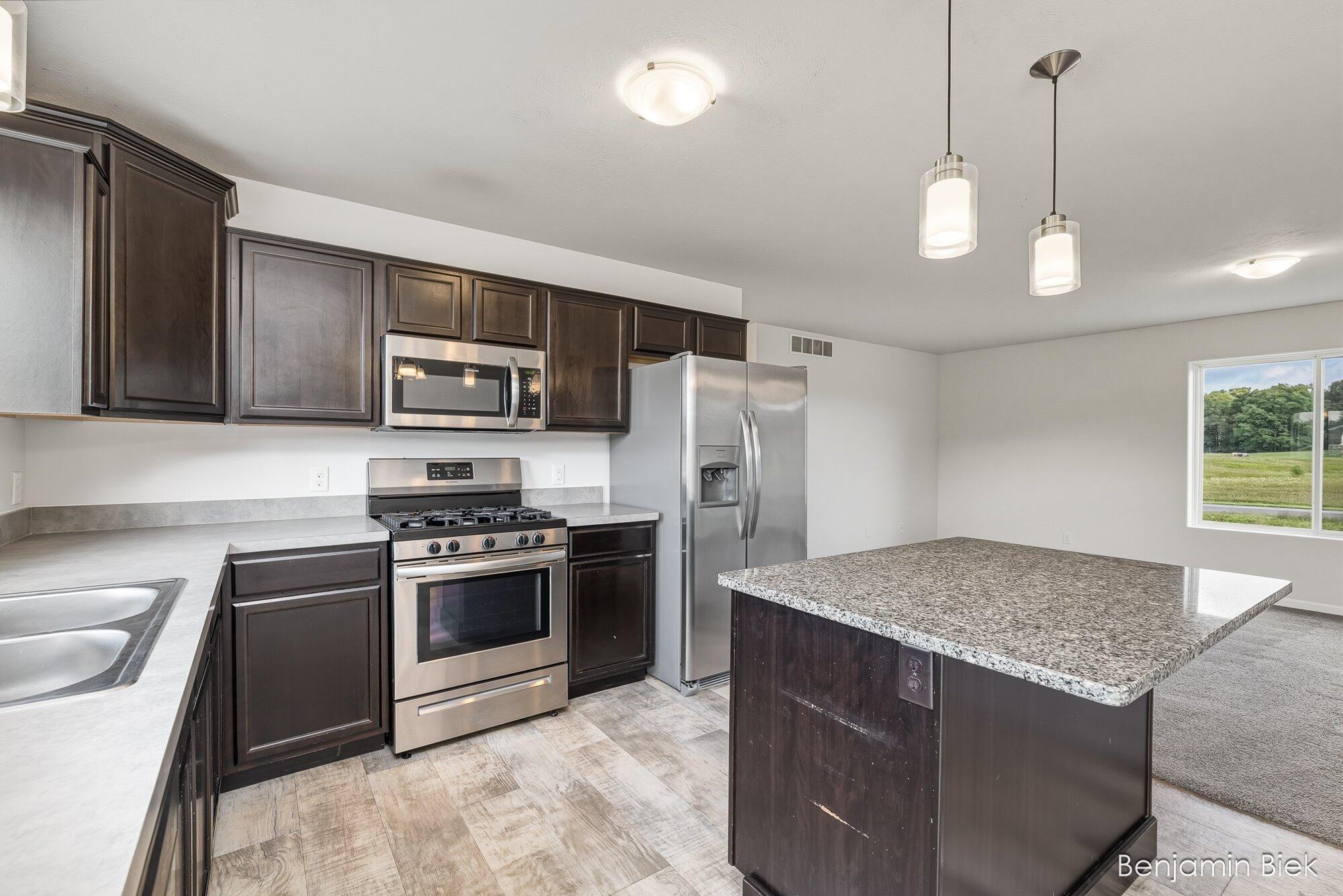 2809 Ivy Lane Property Photo 14