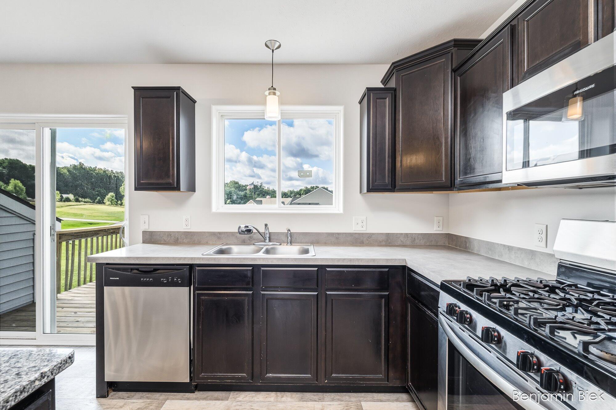 2809 Ivy Lane Property Photo 15