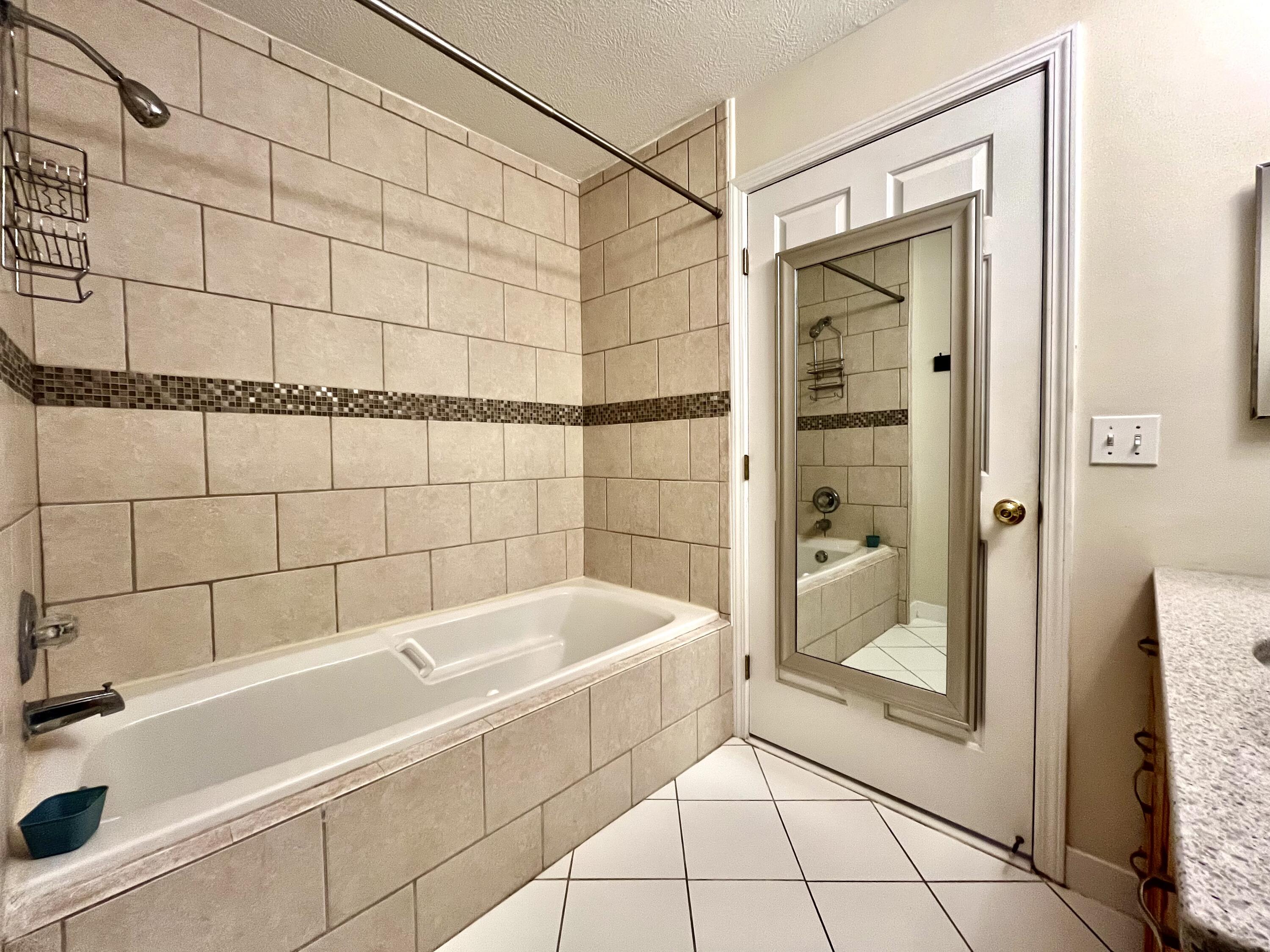 4417 Inverness Street Property Photo 7
