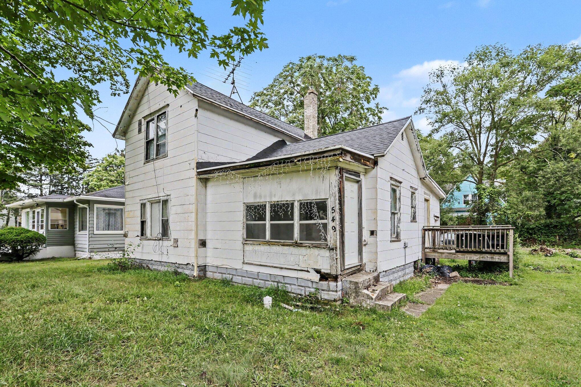 549 E Britain Avenue Property Photo 1