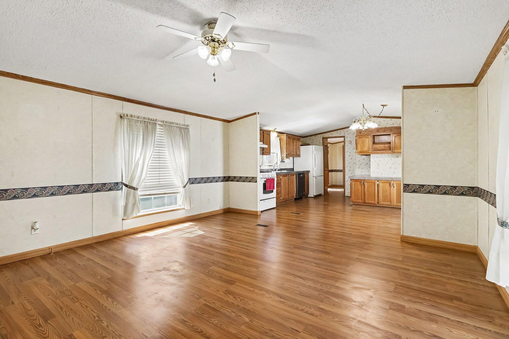 69205 Garver Lake Road 52 Property Photo 9