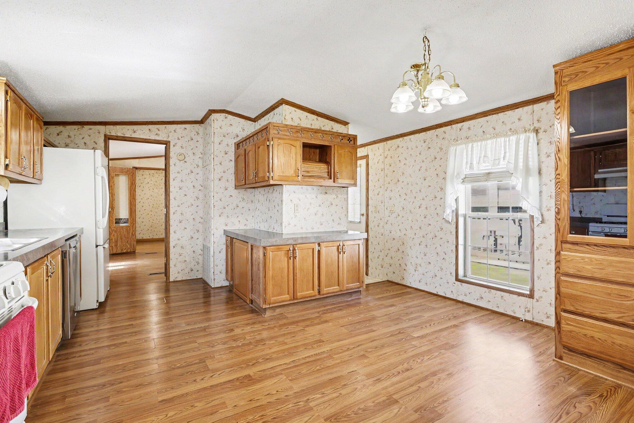 69205 Garver Lake Road 52 Property Photo 11