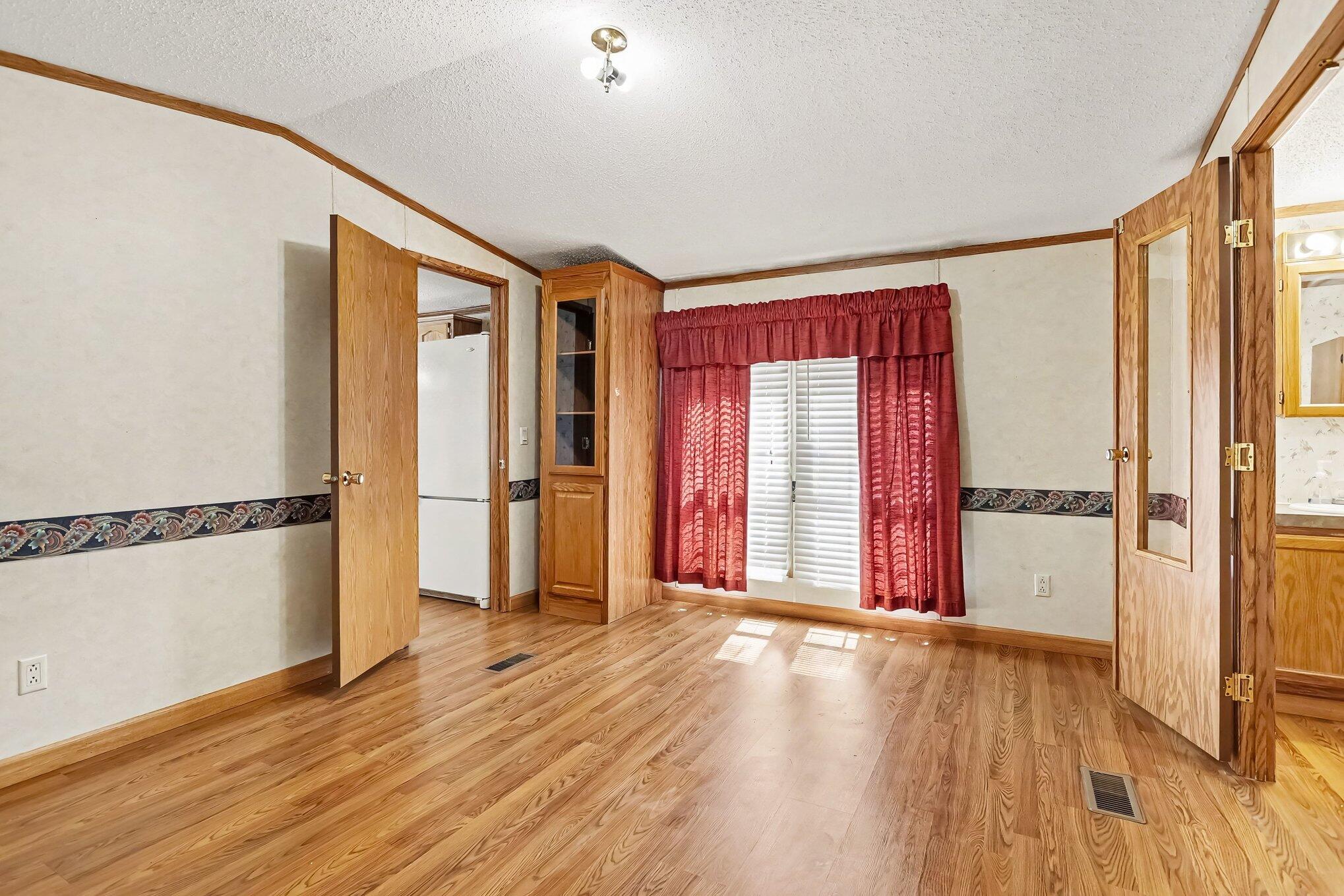 69205 Garver Lake Road 52 Property Photo 15