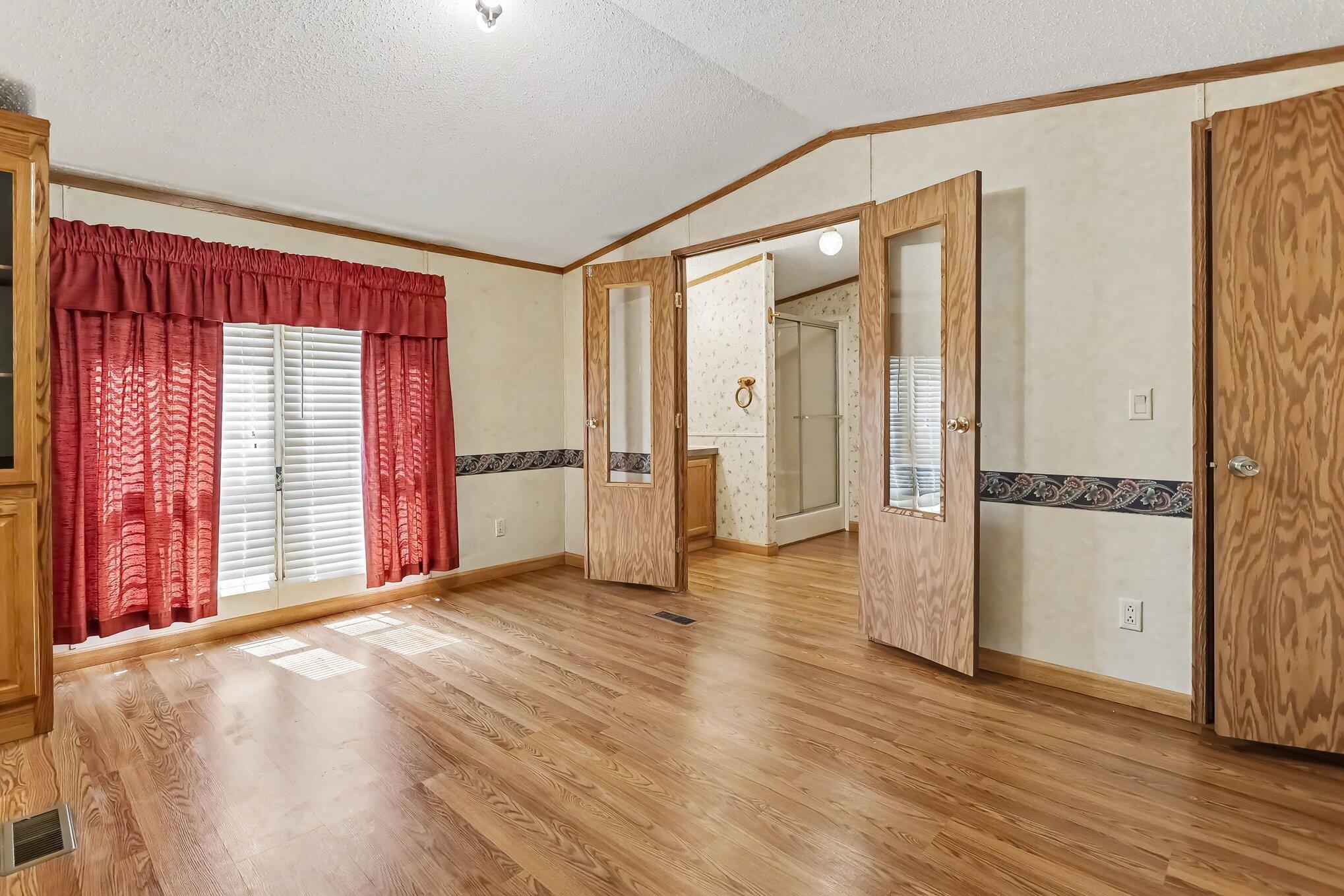 69205 Garver Lake Road 52 Property Photo 16