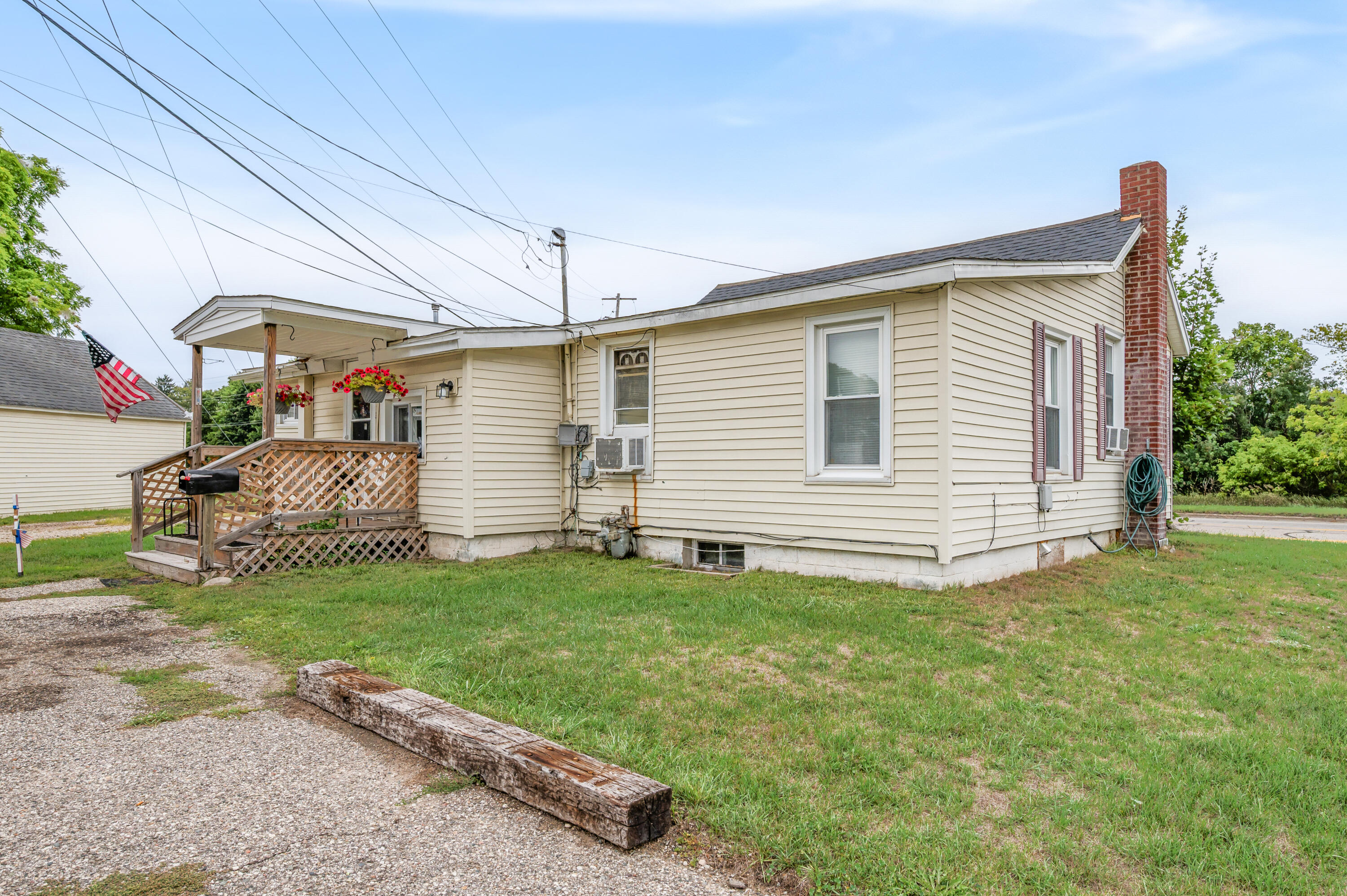 1111 N State Street Property Photo 2