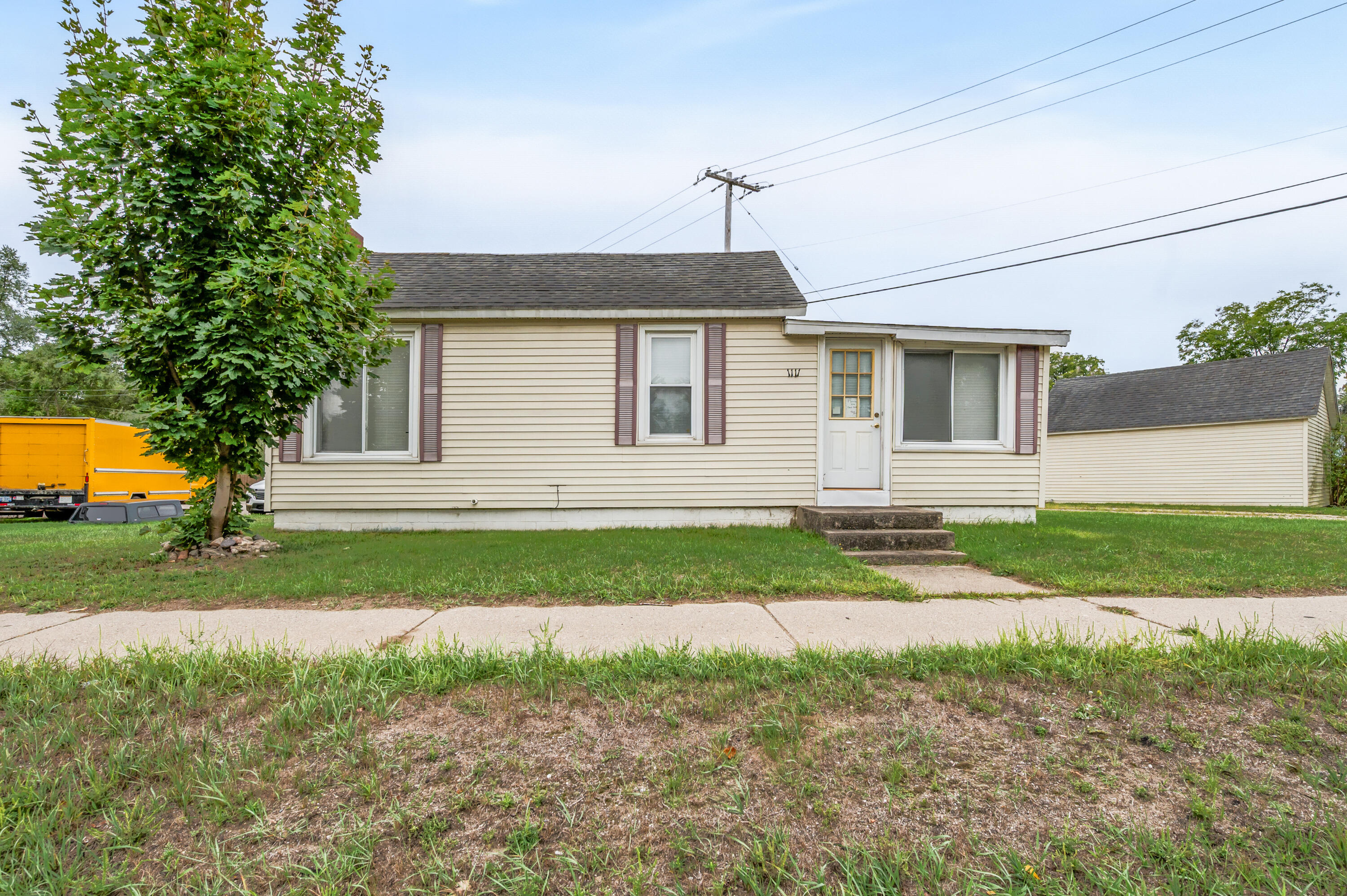 1111 N State Street Property Photo 3