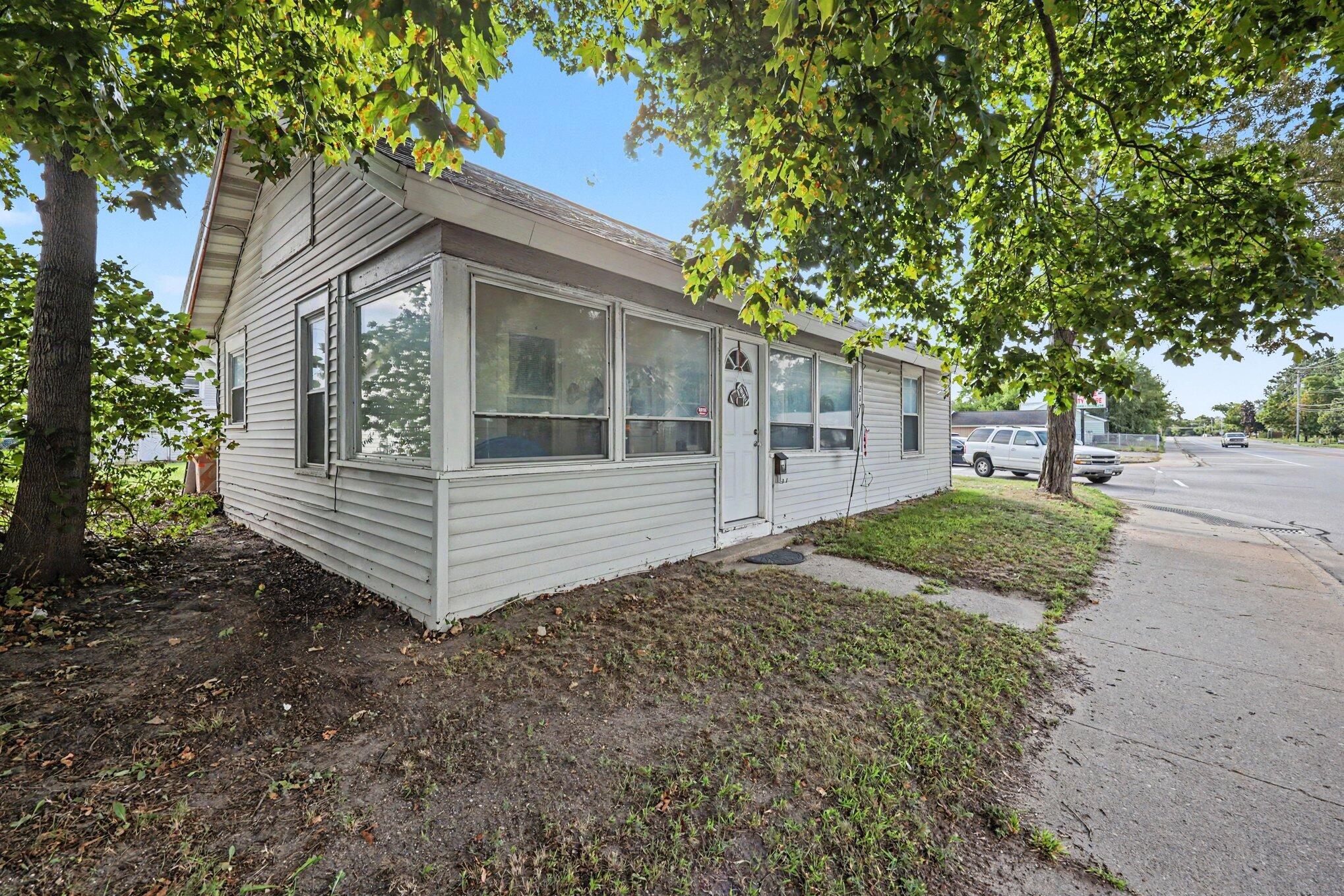 807 Colburn Avenue Property Photo 1