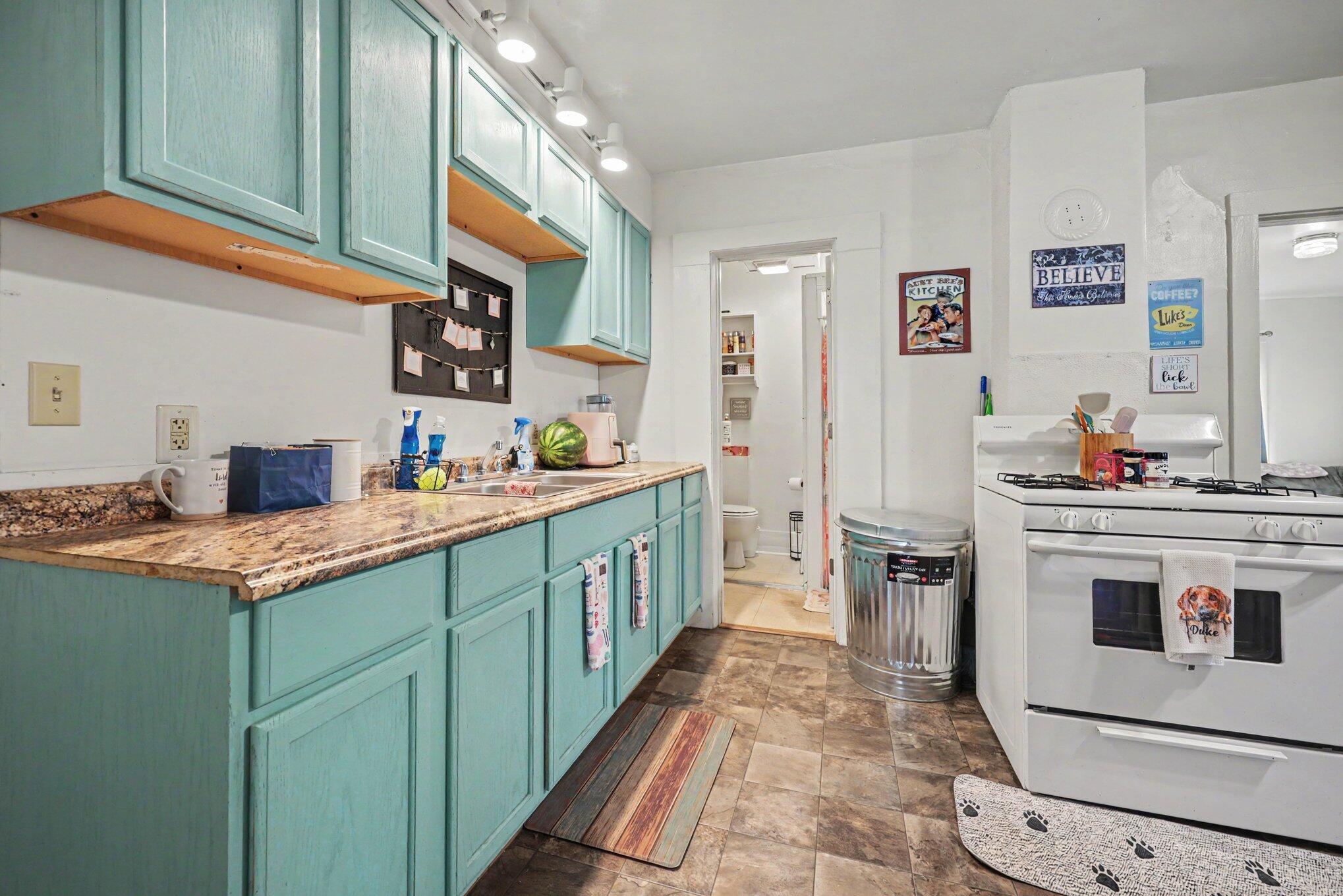 807 Colburn Avenue Property Photo 8