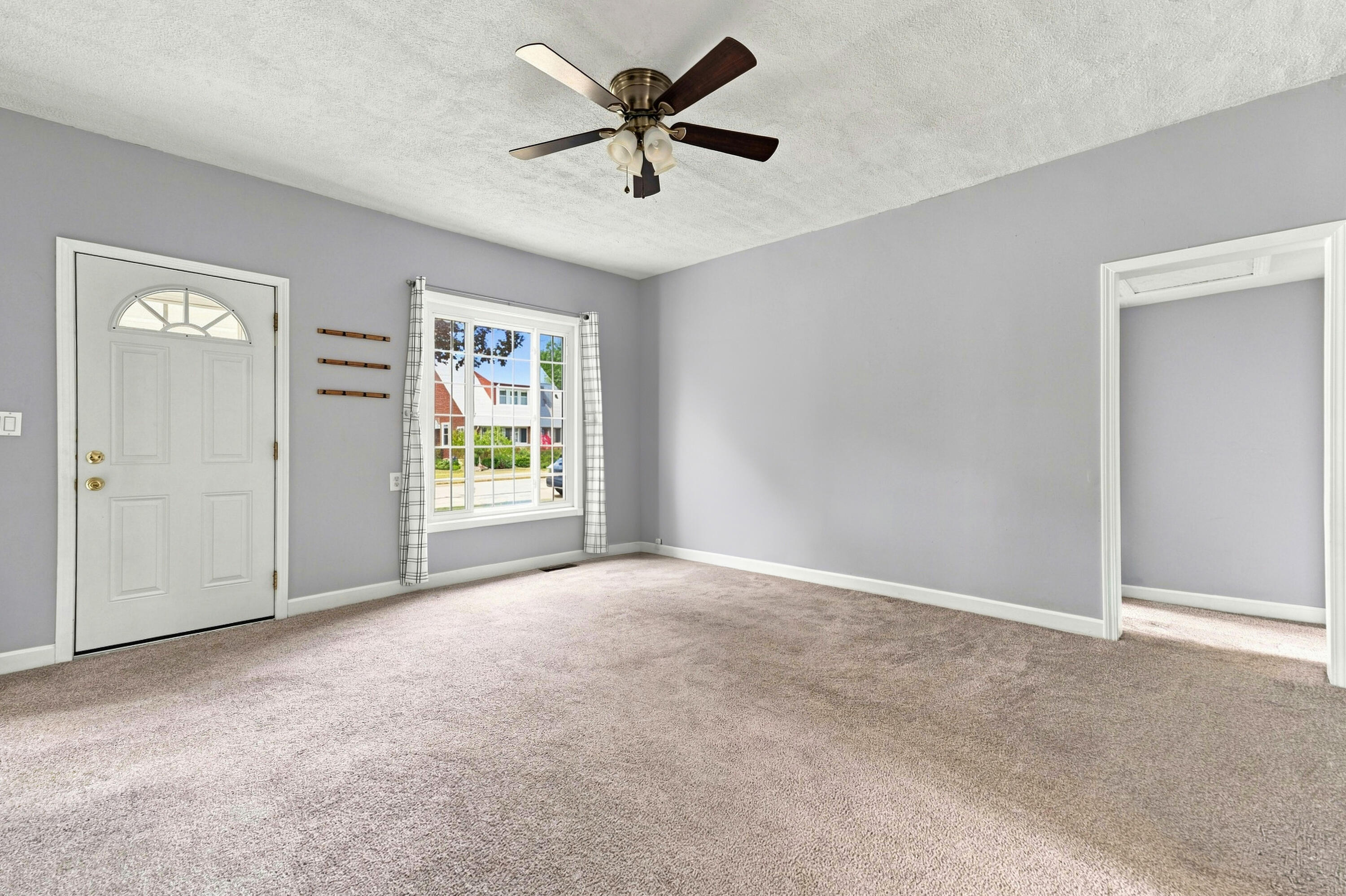 128 Floral Avenue Property Photo 5