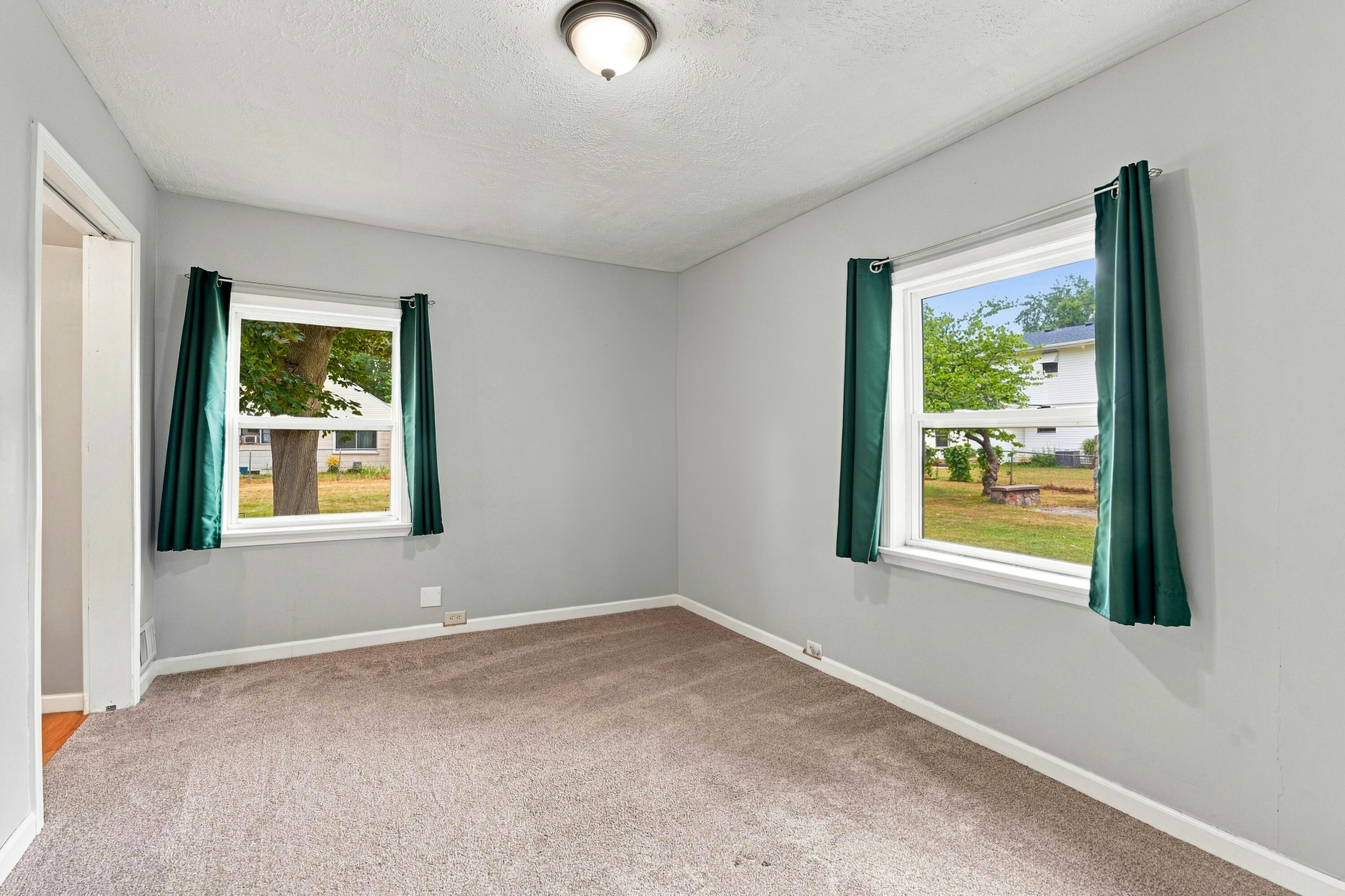 128 Floral Avenue Property Photo 15