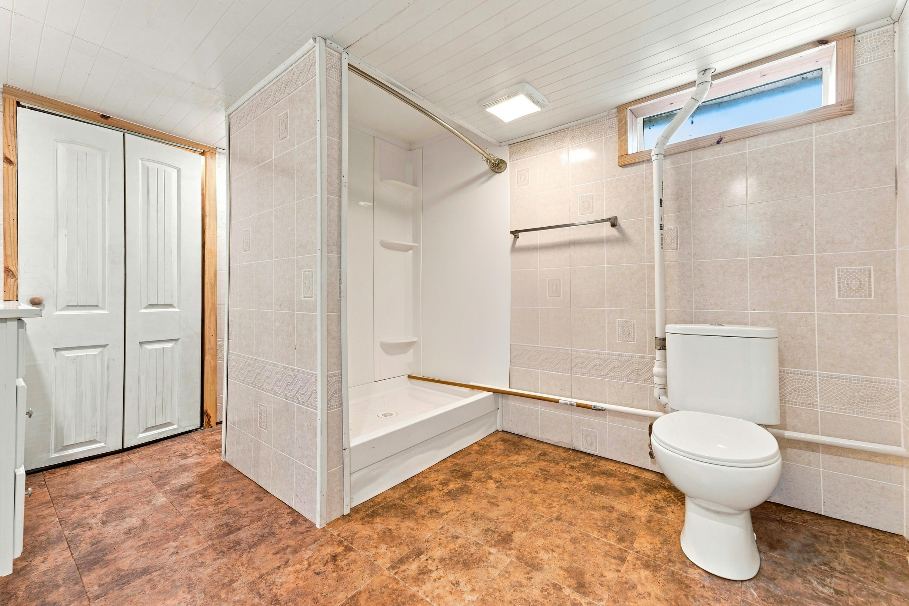 128 Floral Avenue Property Photo 22