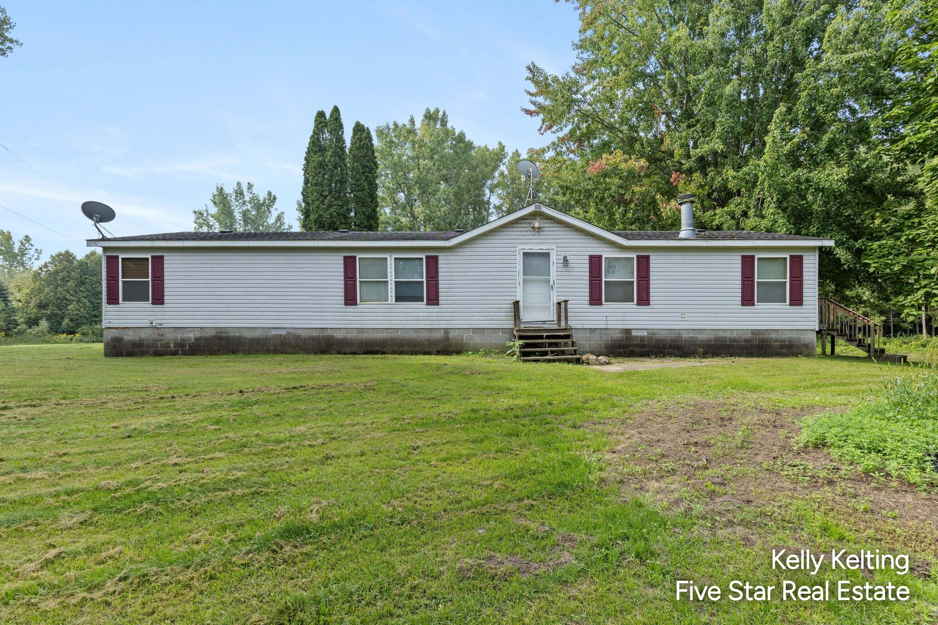 11300 Cedar Lake Road Property Photo 1