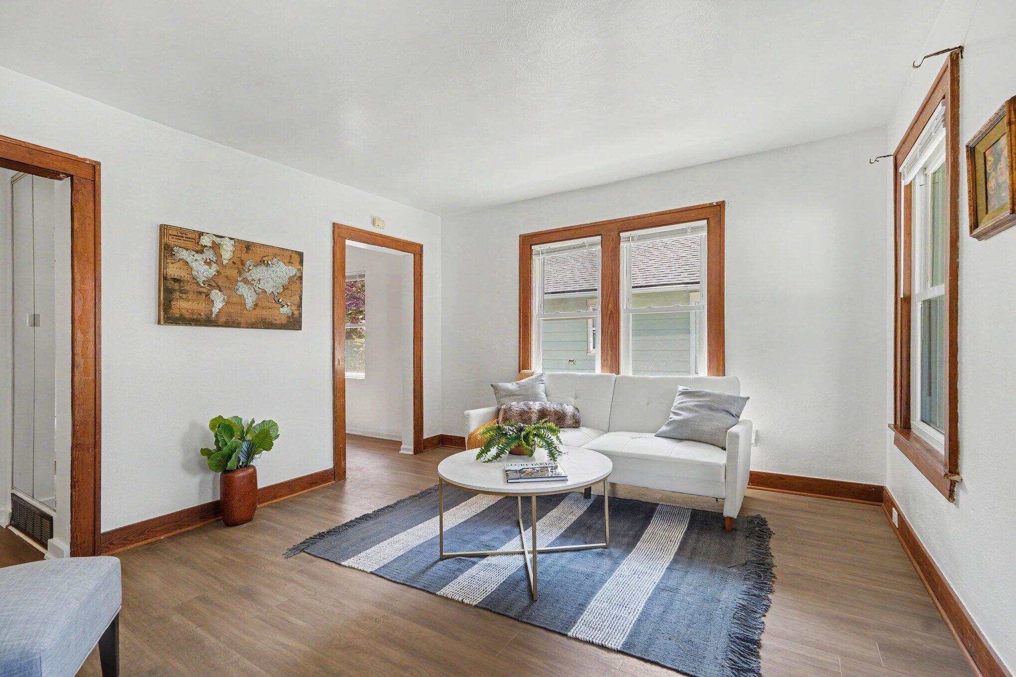 934 Diamond Avenue Ne Property Photo 6