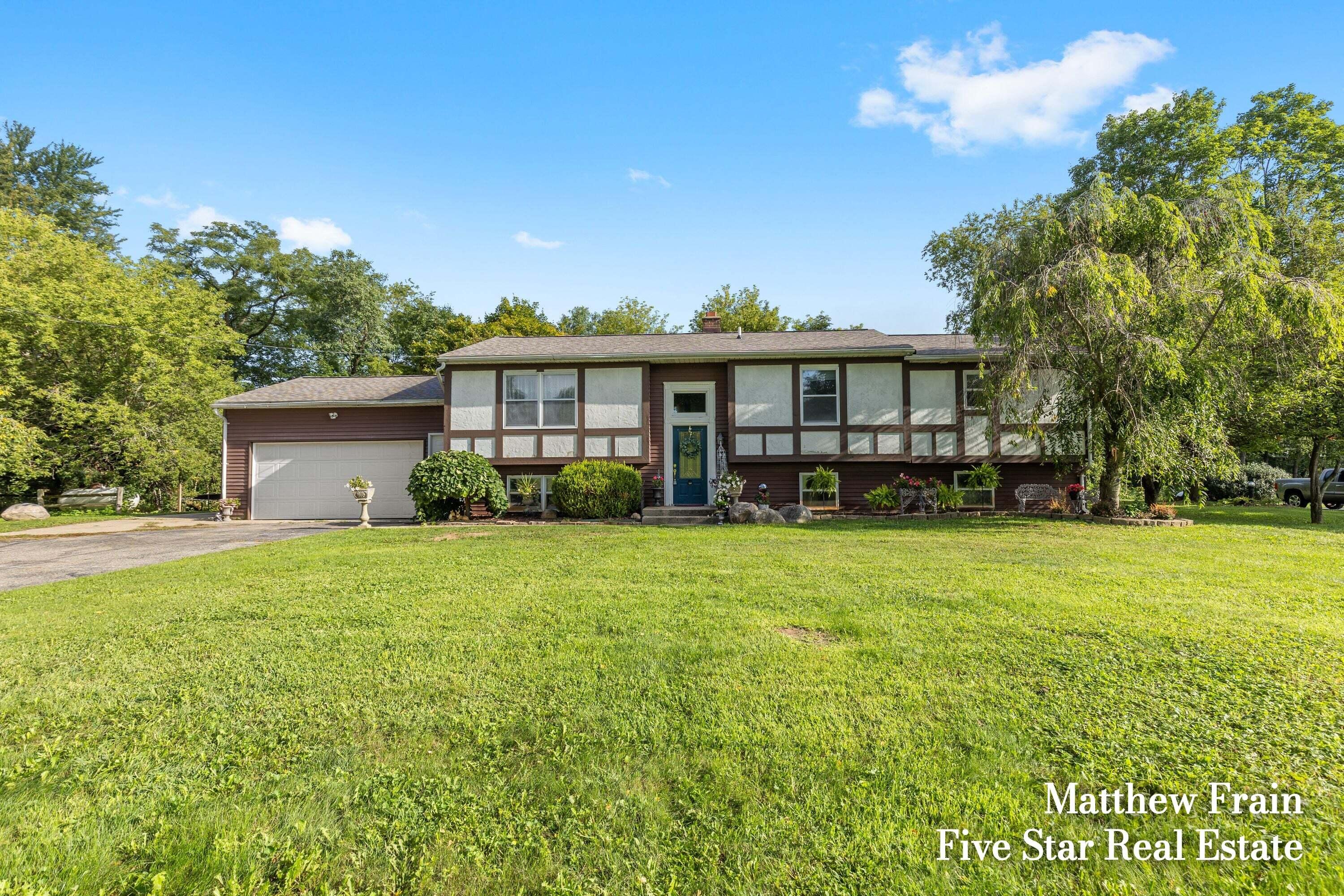 3395 12 Mile Road Nw Property Photo 1