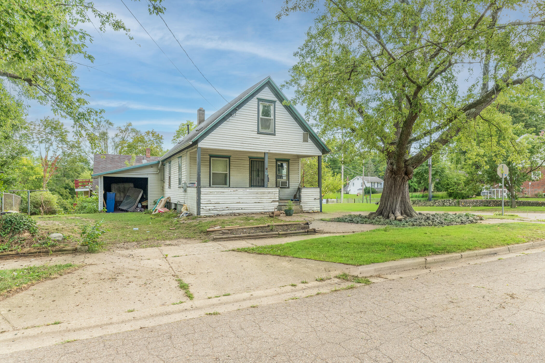 62 Fairview Avenue Property Photo 1