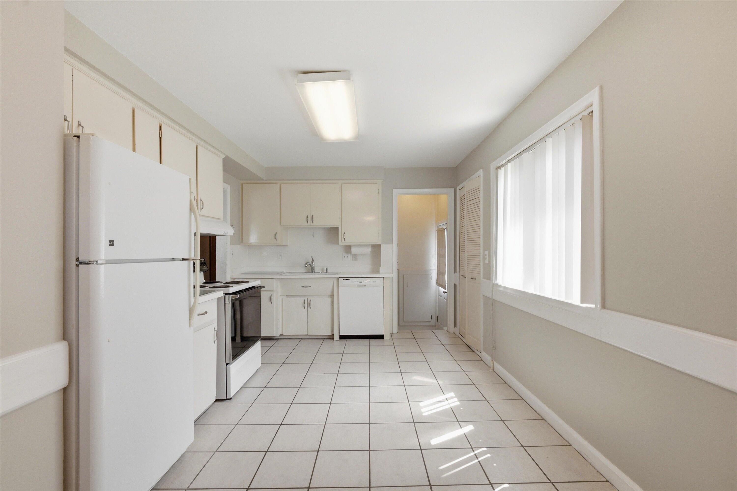 4159 Monroe Street Property Photo 7